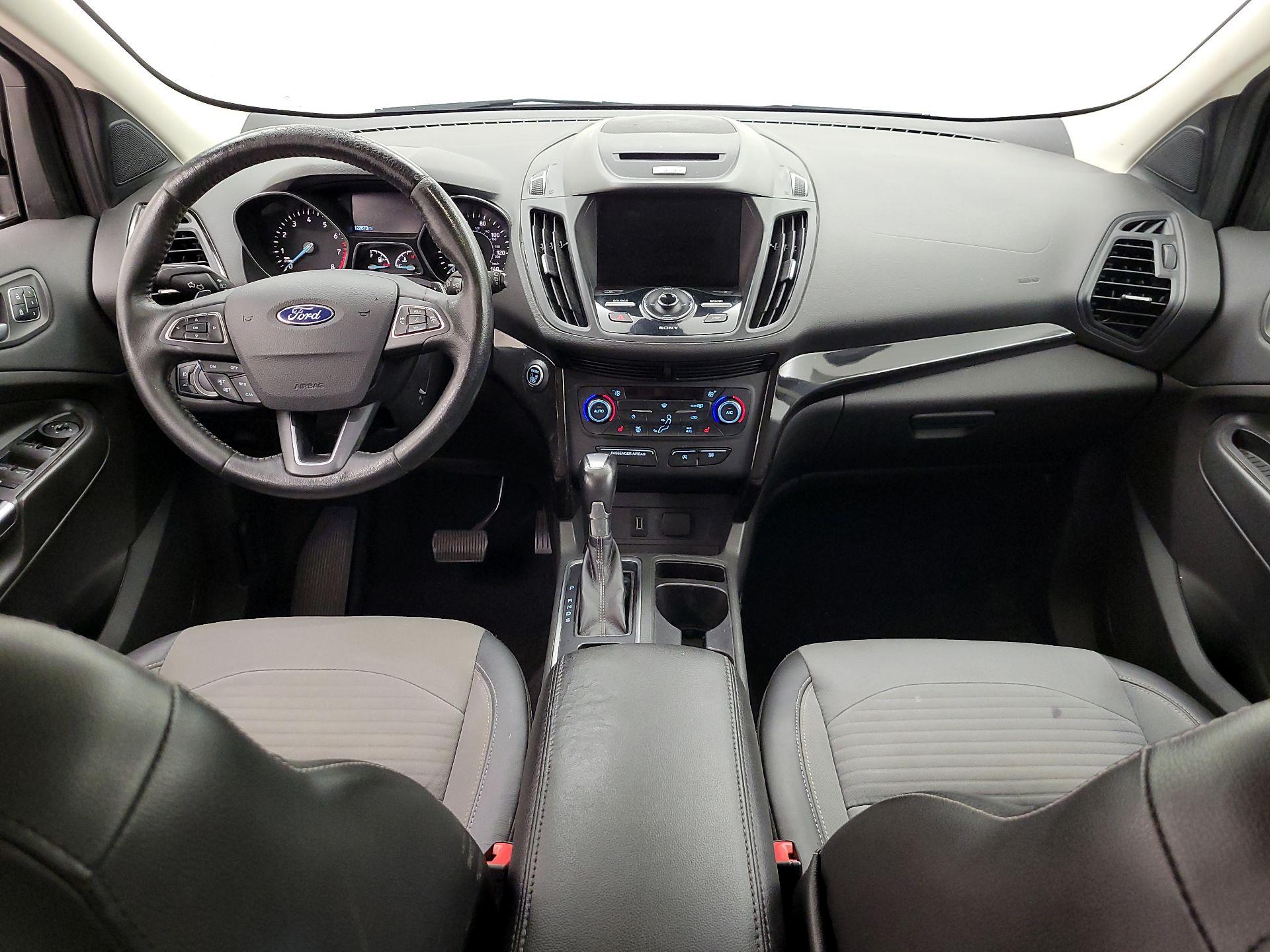 Thumbnail: 2017 Ford Escape - 9