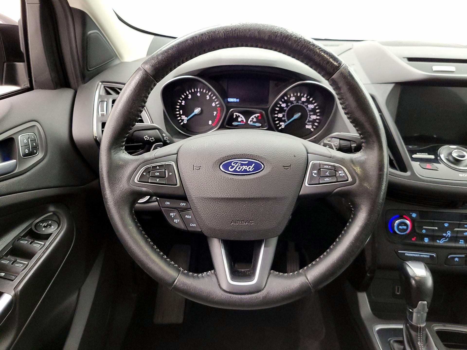 Thumbnail: 2017 Ford Escape - 10