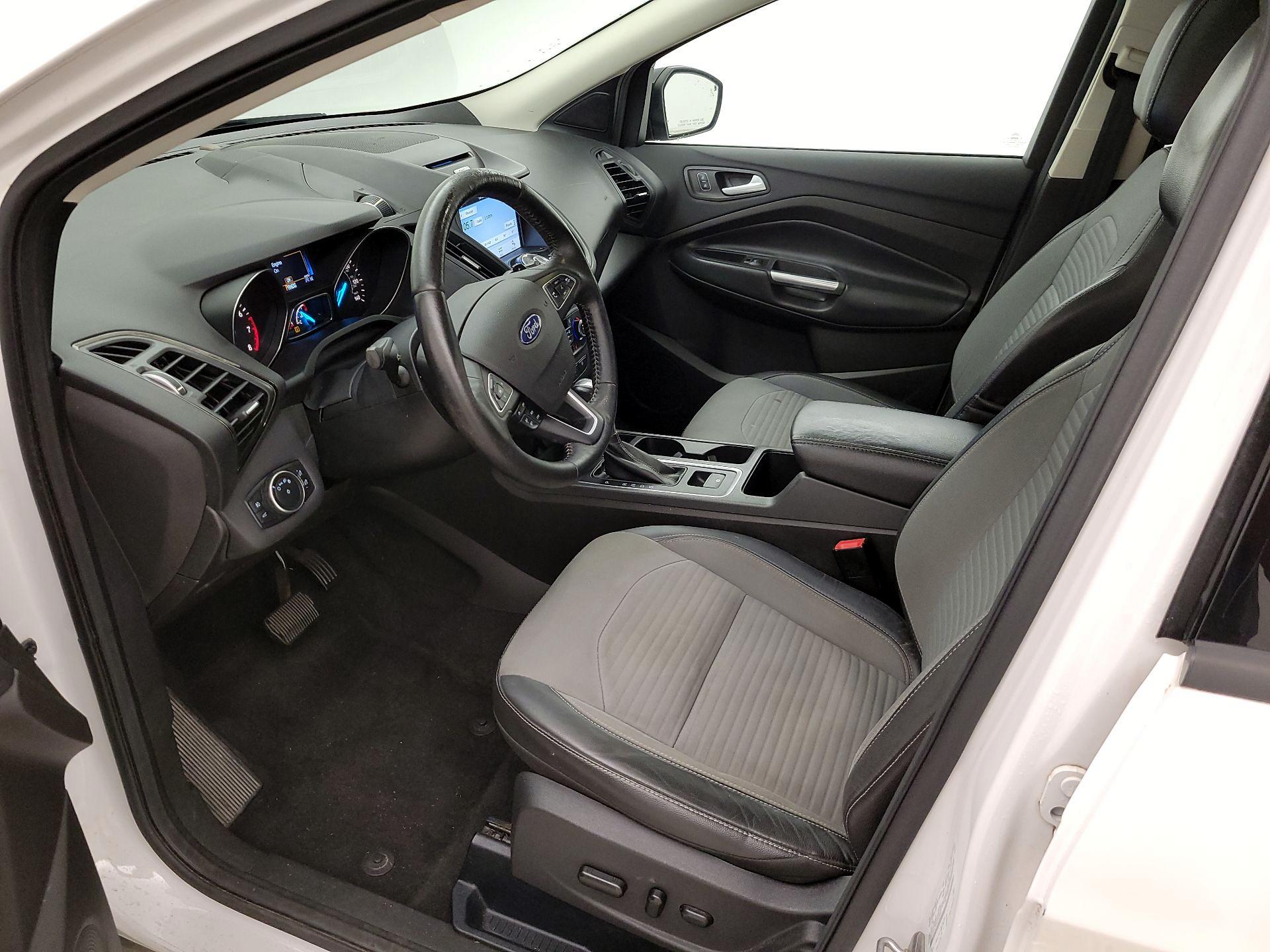 Thumbnail: 2017 Ford Escape - 11