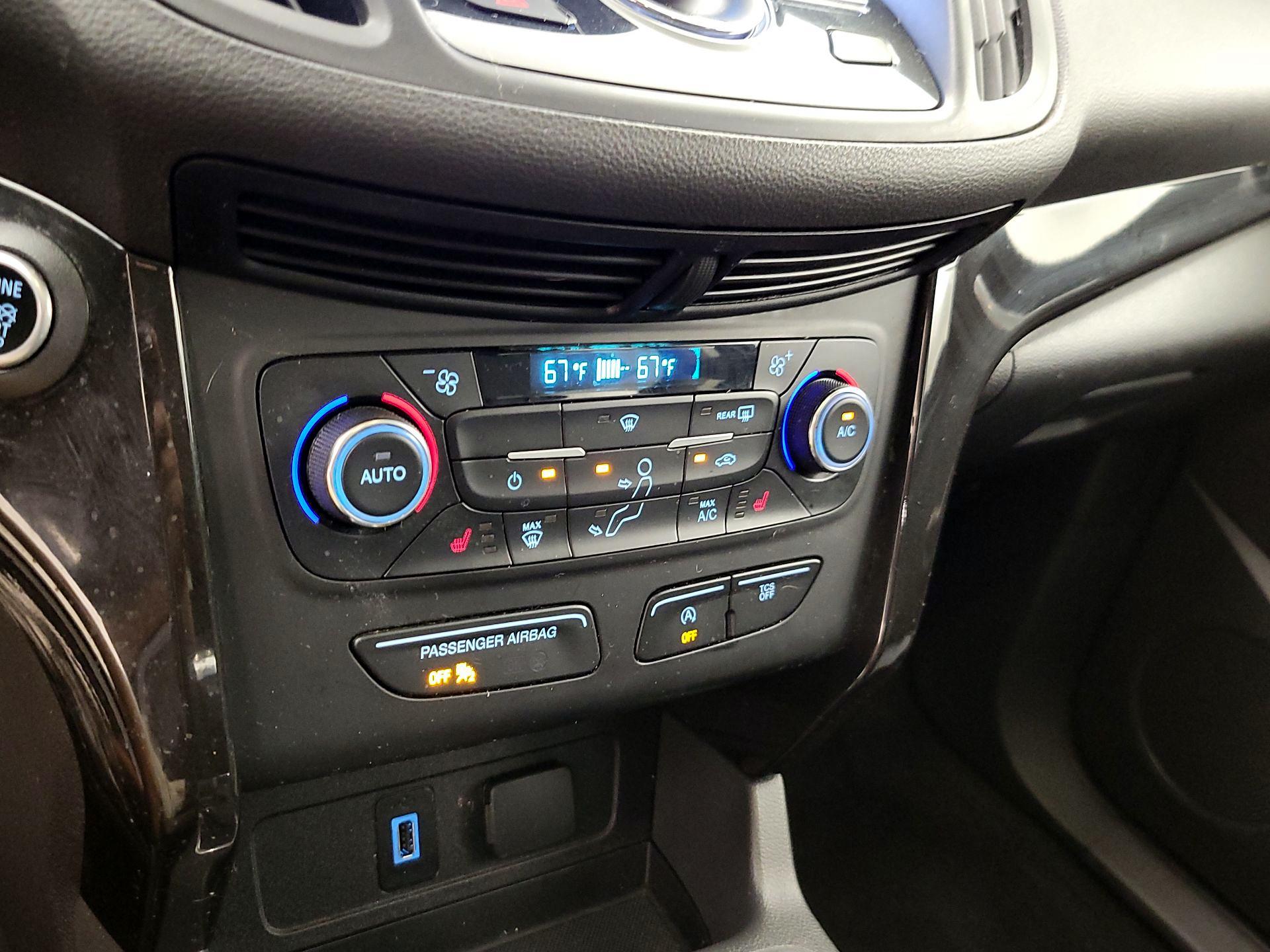 Thumbnail: 2017 Ford Escape - 16