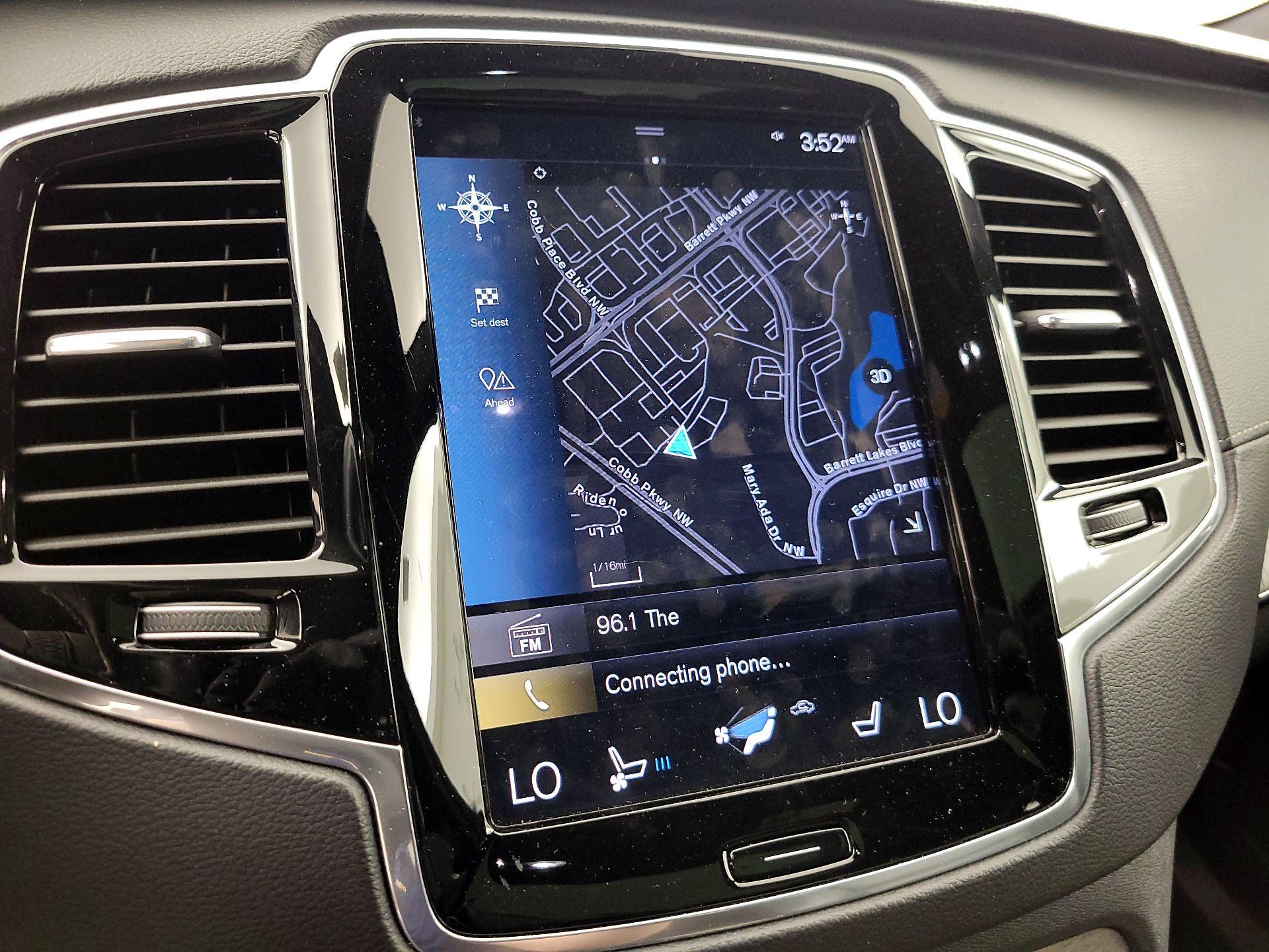 Thumbnail: 2022 Volvo XC90 - 14