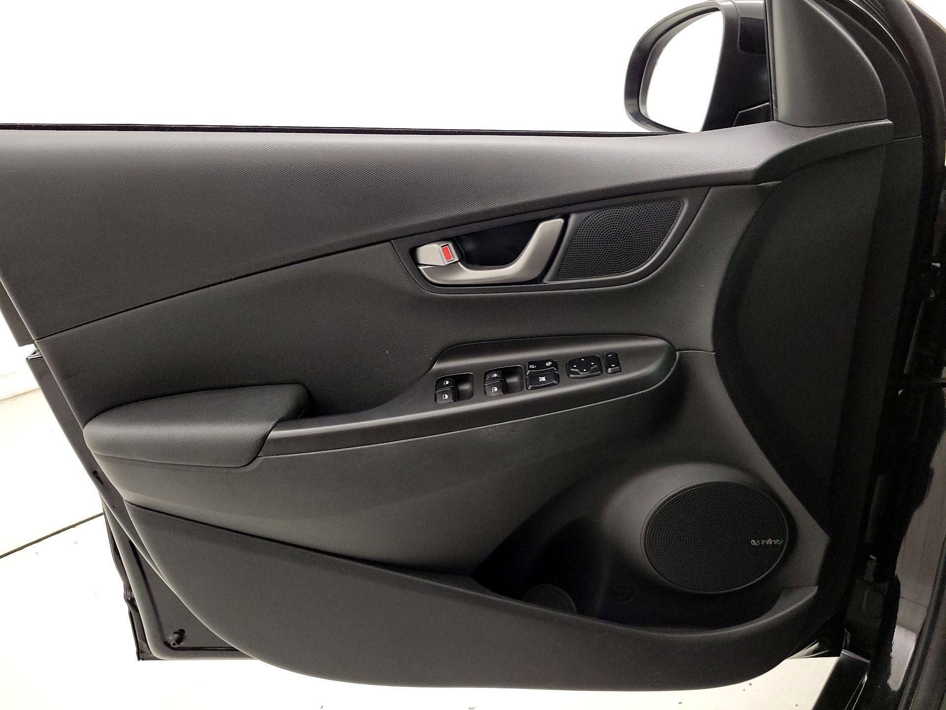 Thumbnail: 2021 Hyundai Kona - 12