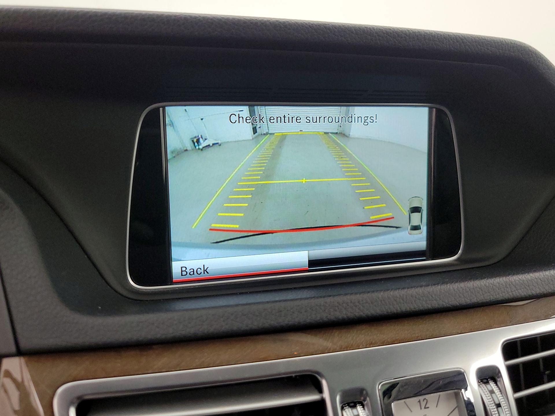 Thumbnail: 2014 Mercedes-Benz E-Class - 15