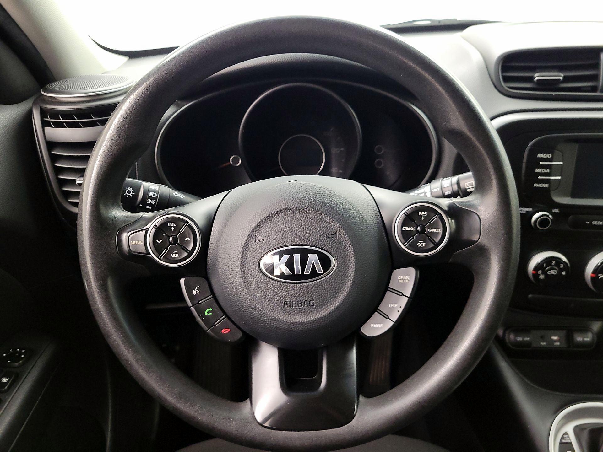 Thumbnail: 2019 Kia Soul - 10