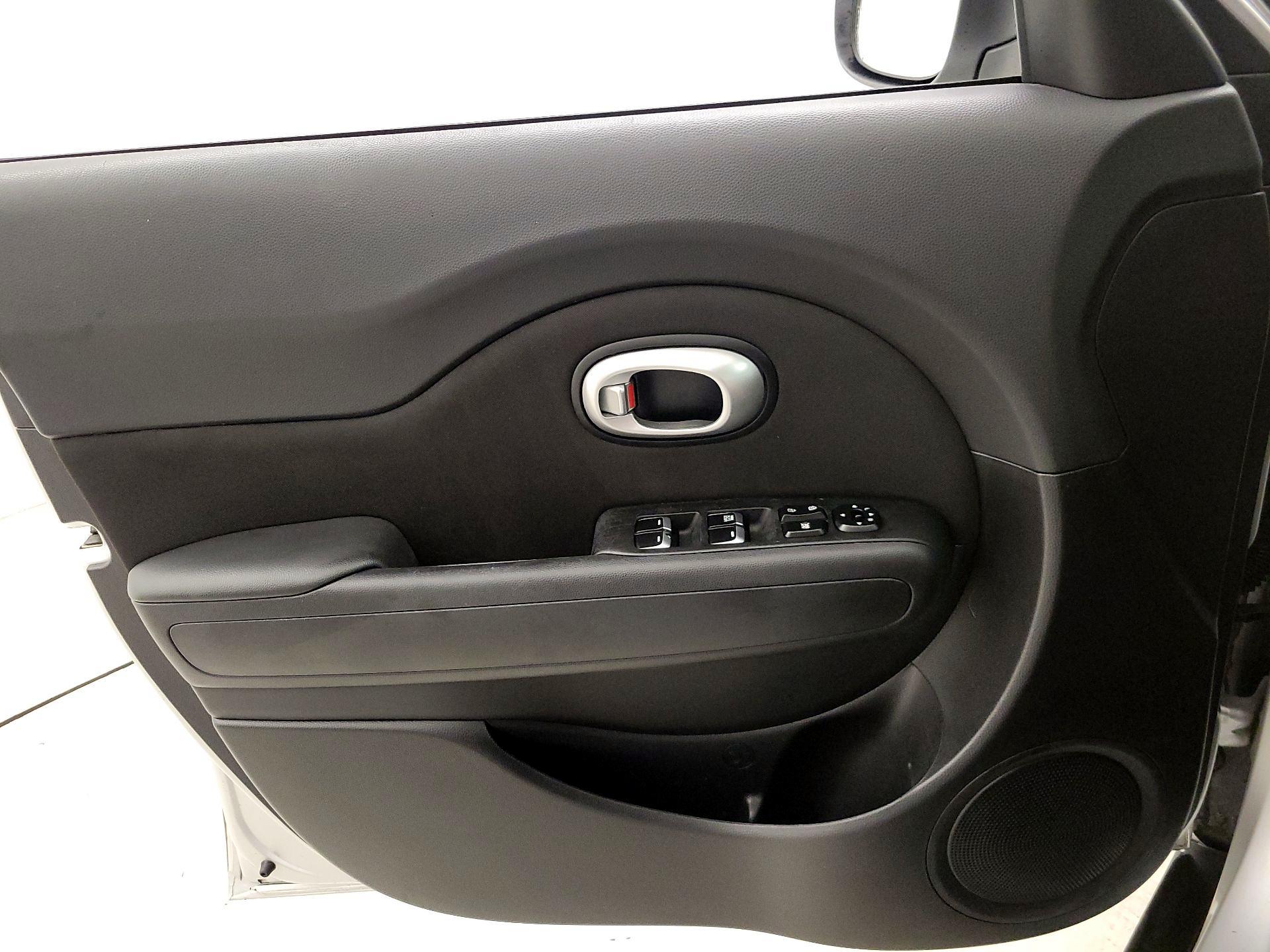 Thumbnail: 2019 Kia Soul - 12
