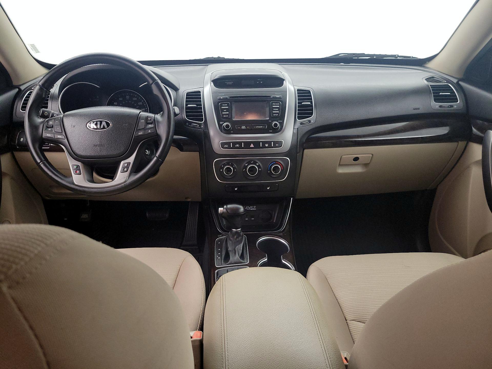 Thumbnail: 2015 Kia Sorento - 9