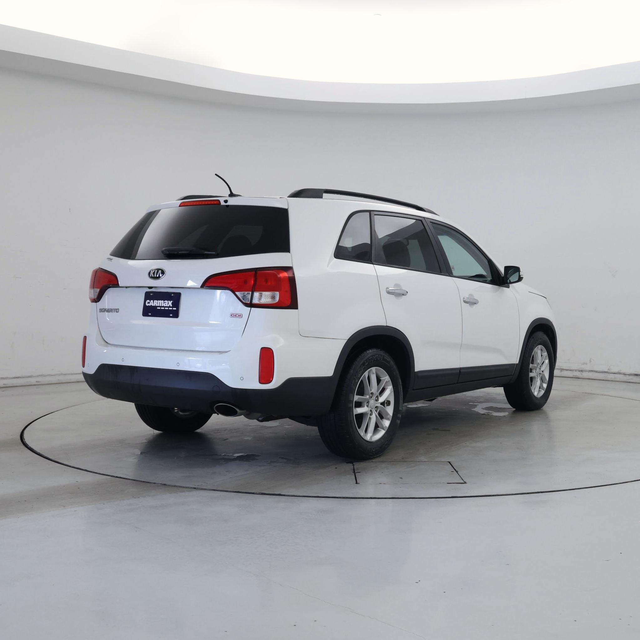 Thumbnail: 2015 Kia Sorento - 8