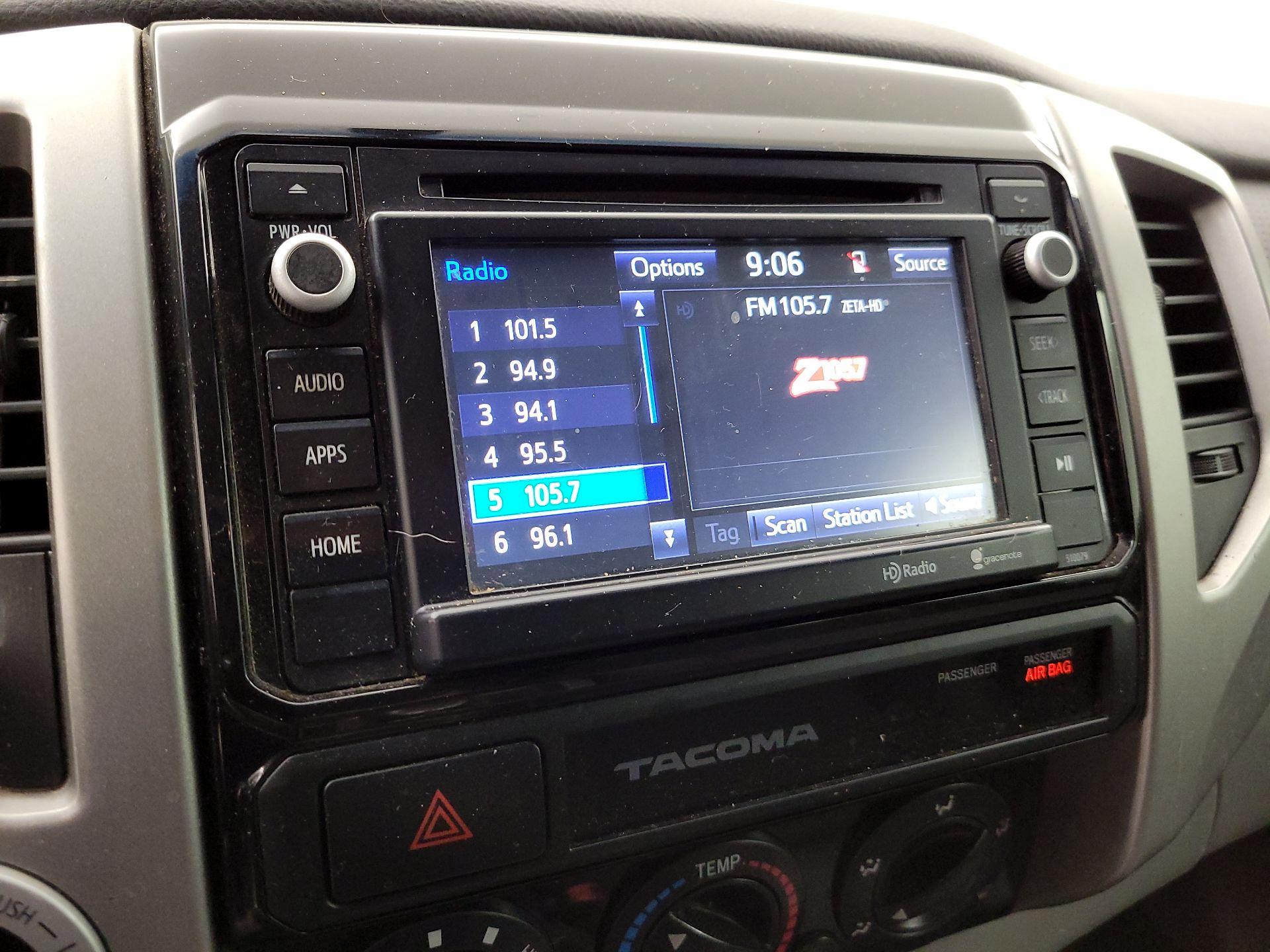Thumbnail: 2015 Toyota Tacoma - 15