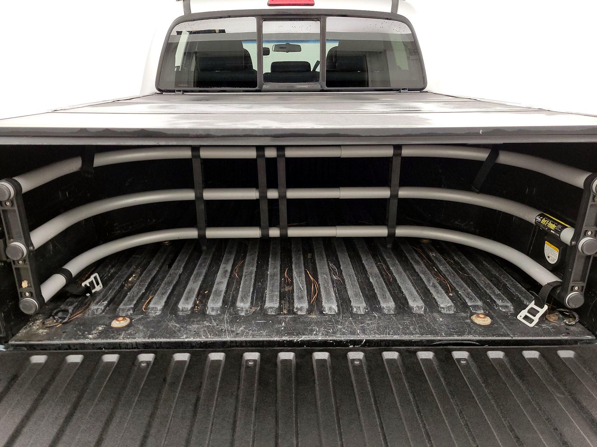 Thumbnail: 2015 Toyota Tacoma - 20