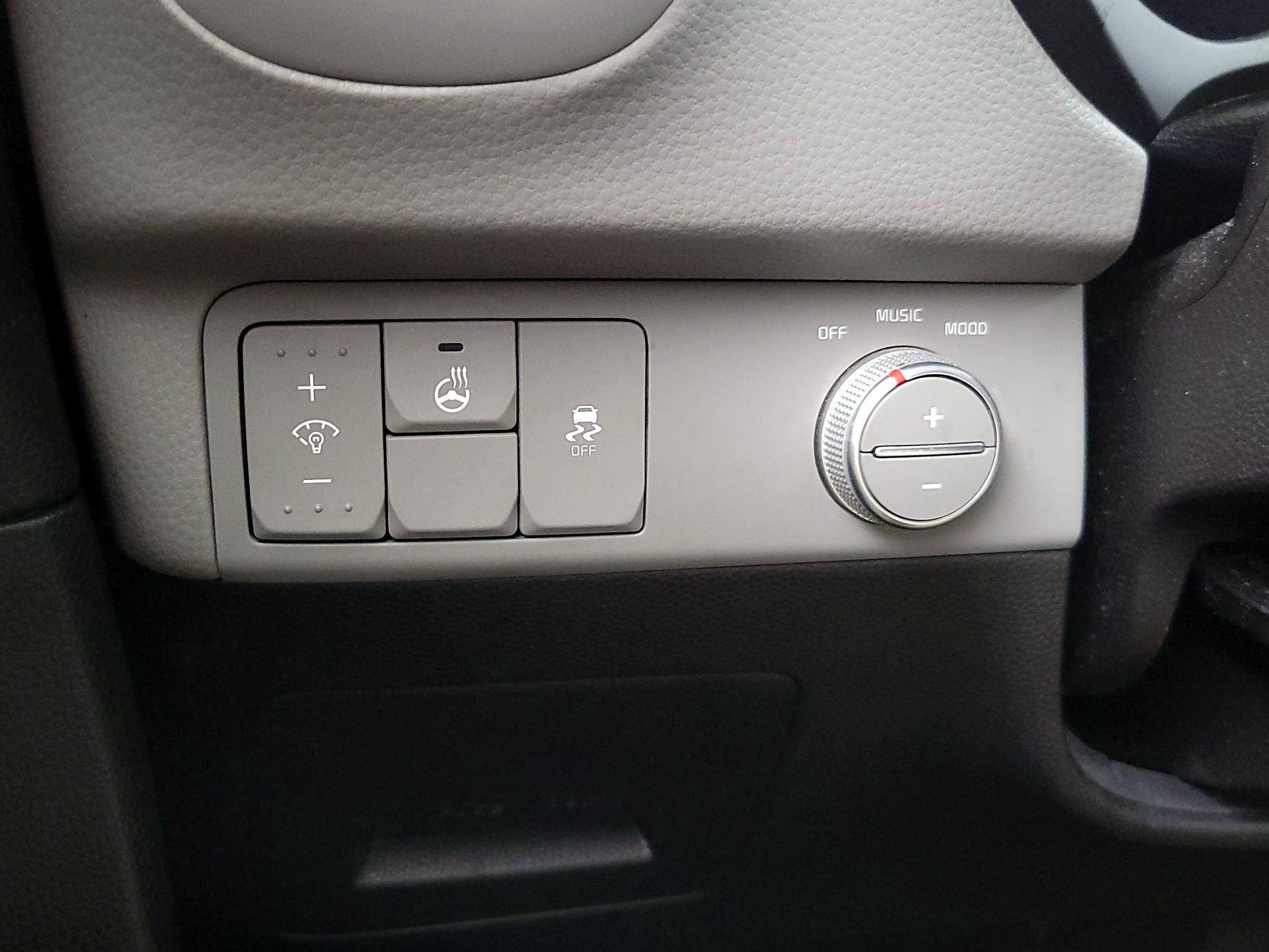Thumbnail: 2016 Kia Soul - 13
