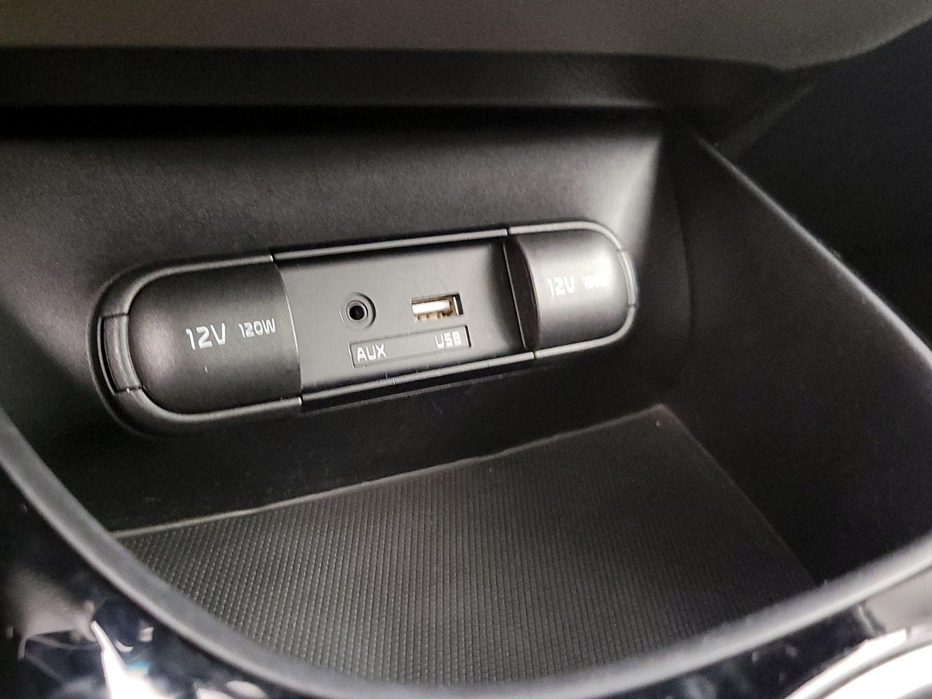 Thumbnail: 2016 Kia Soul - 19