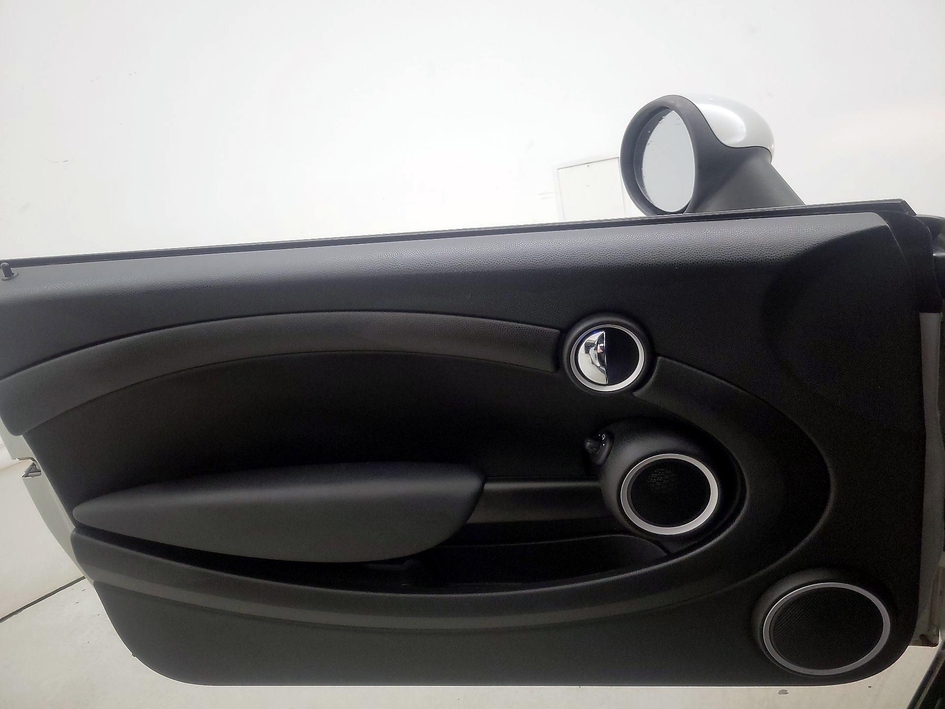 Thumbnail: 2015 MINI Cooper - 12