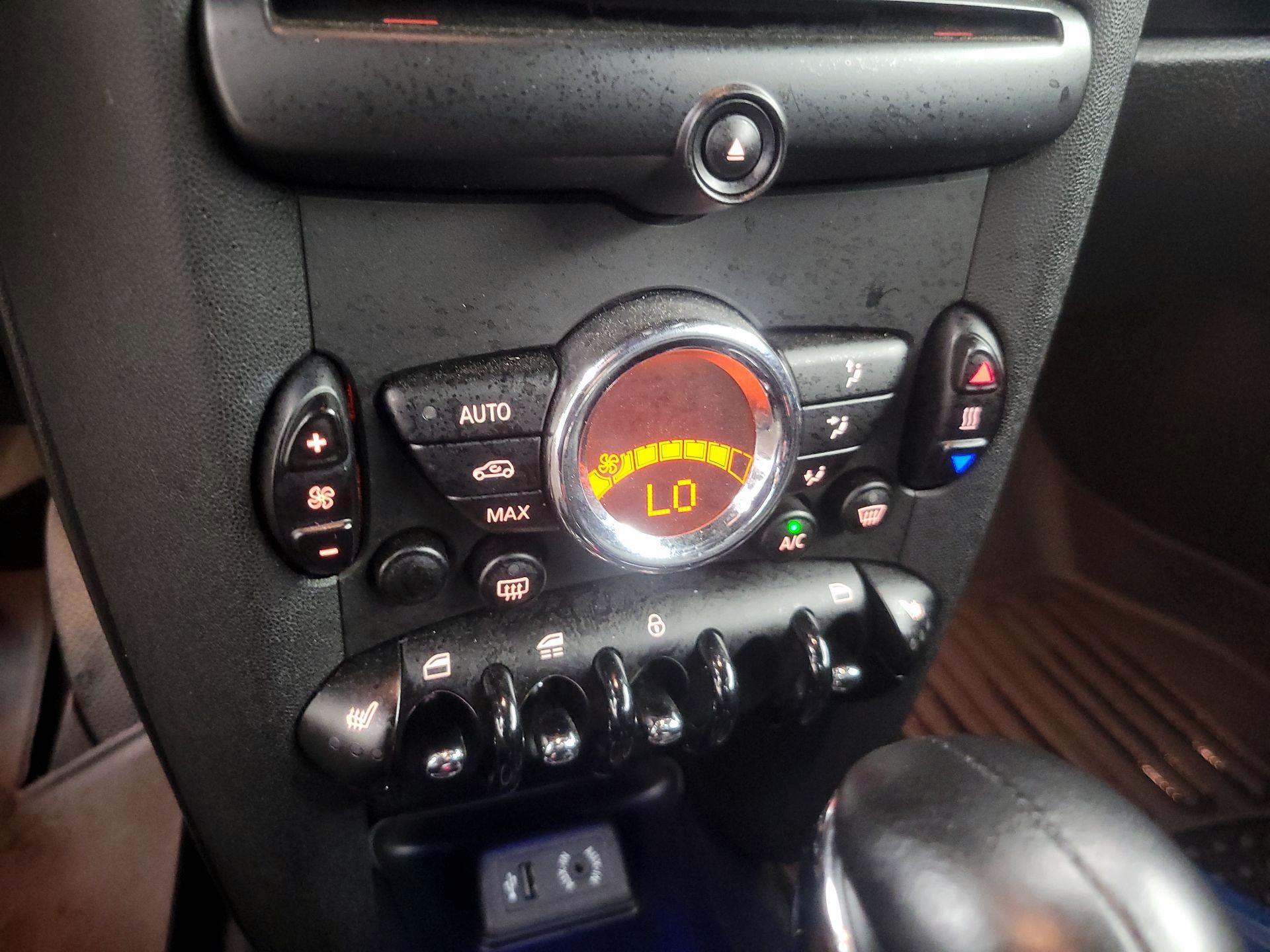 Thumbnail: 2015 MINI Cooper - 14