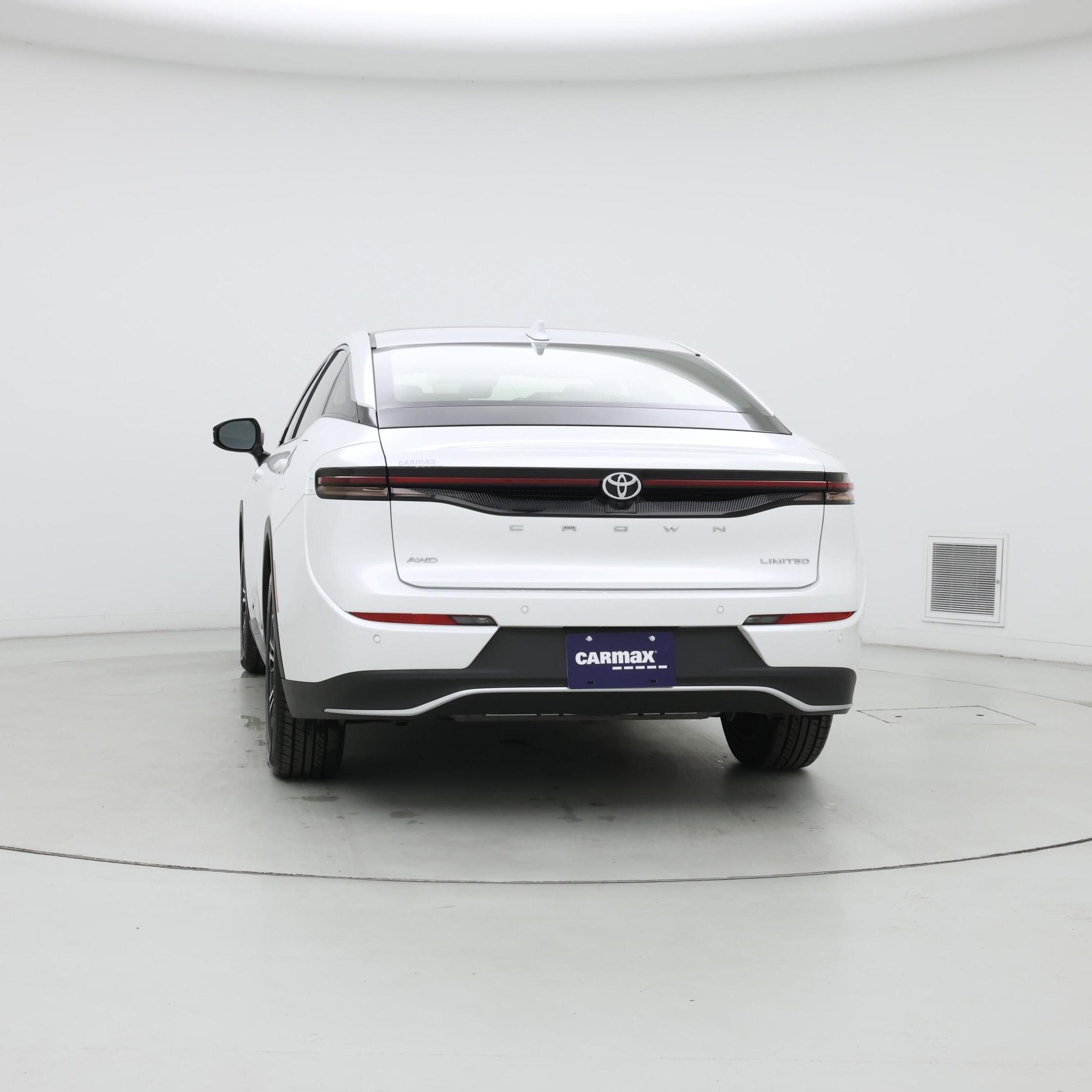 Thumbnail: 2023 Toyota Crown - 6