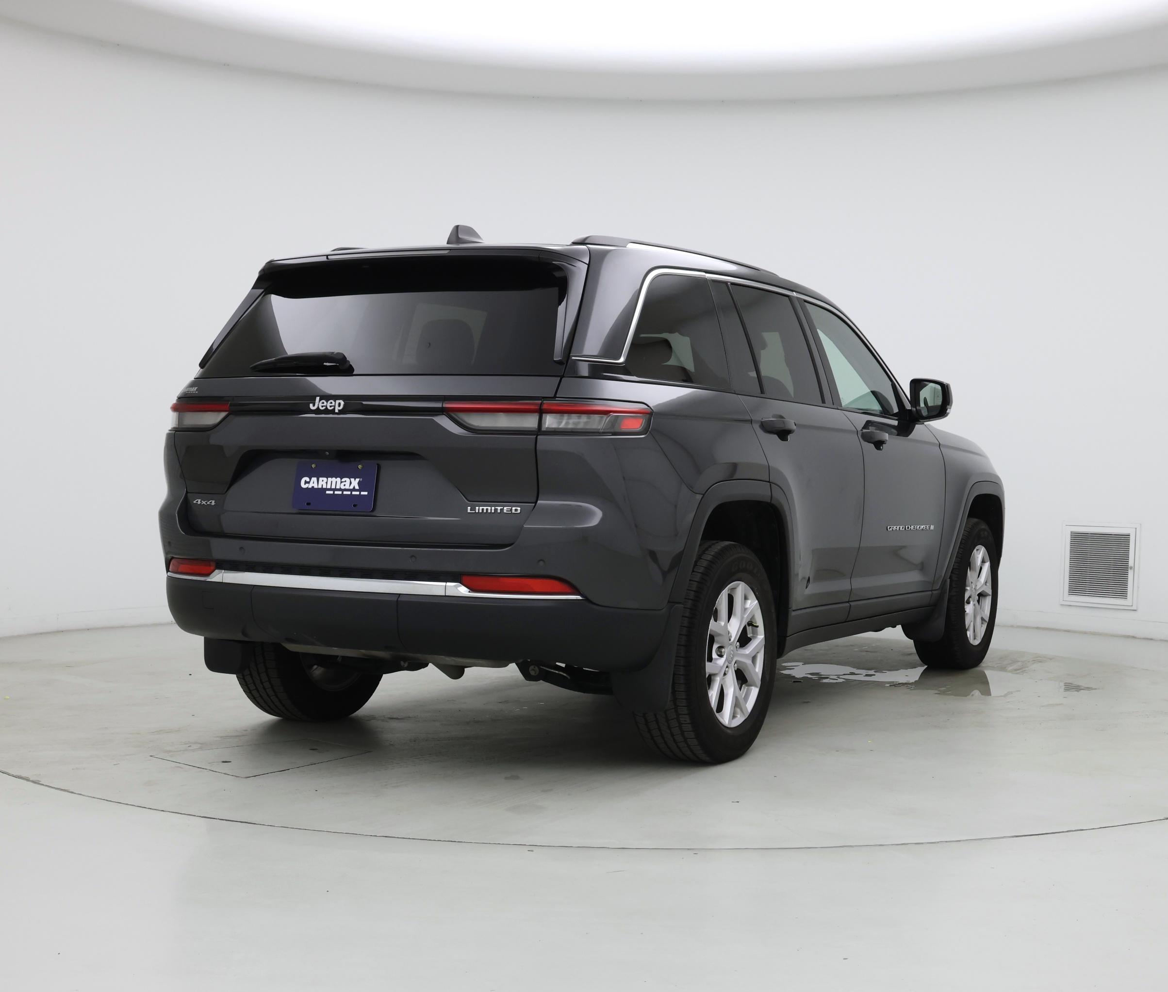 Thumbnail: 2022 Jeep Grand Cherokee - 8