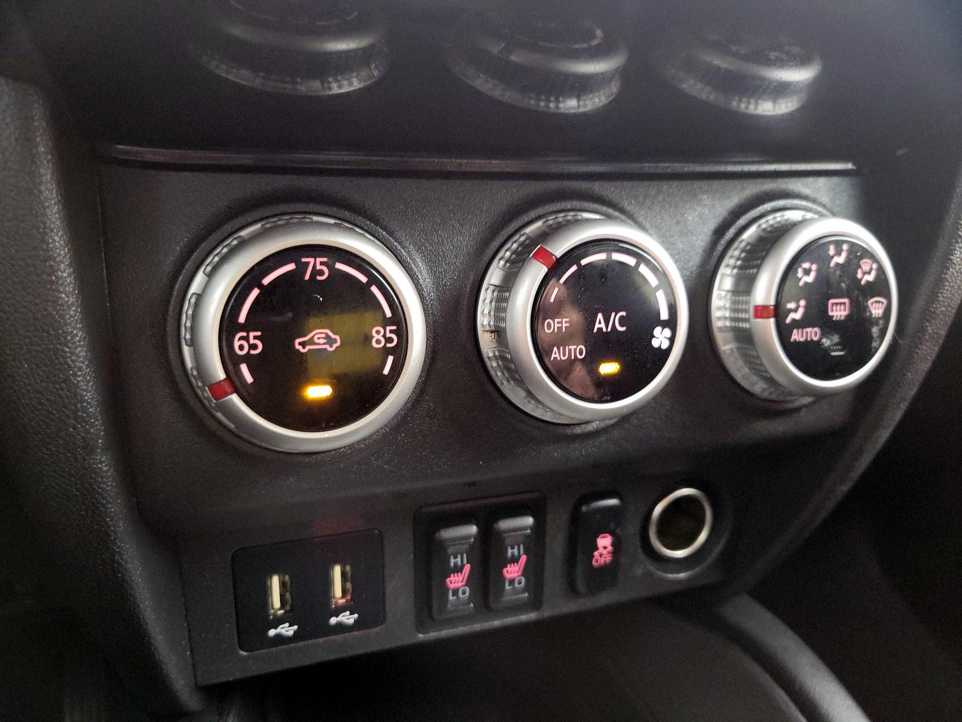 Thumbnail: 2021 Mitsubishi Outlander Sport - 16