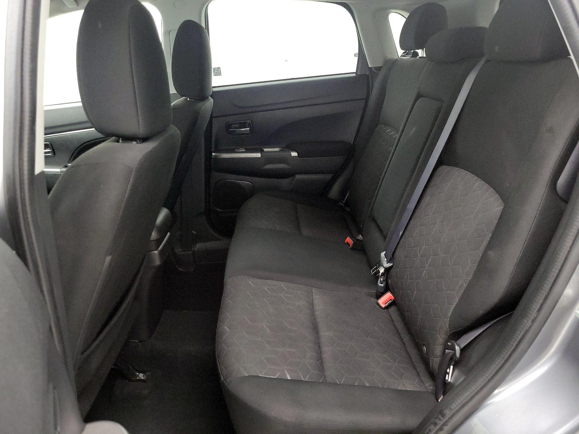 Thumbnail: 2021 Mitsubishi Outlander Sport - 19