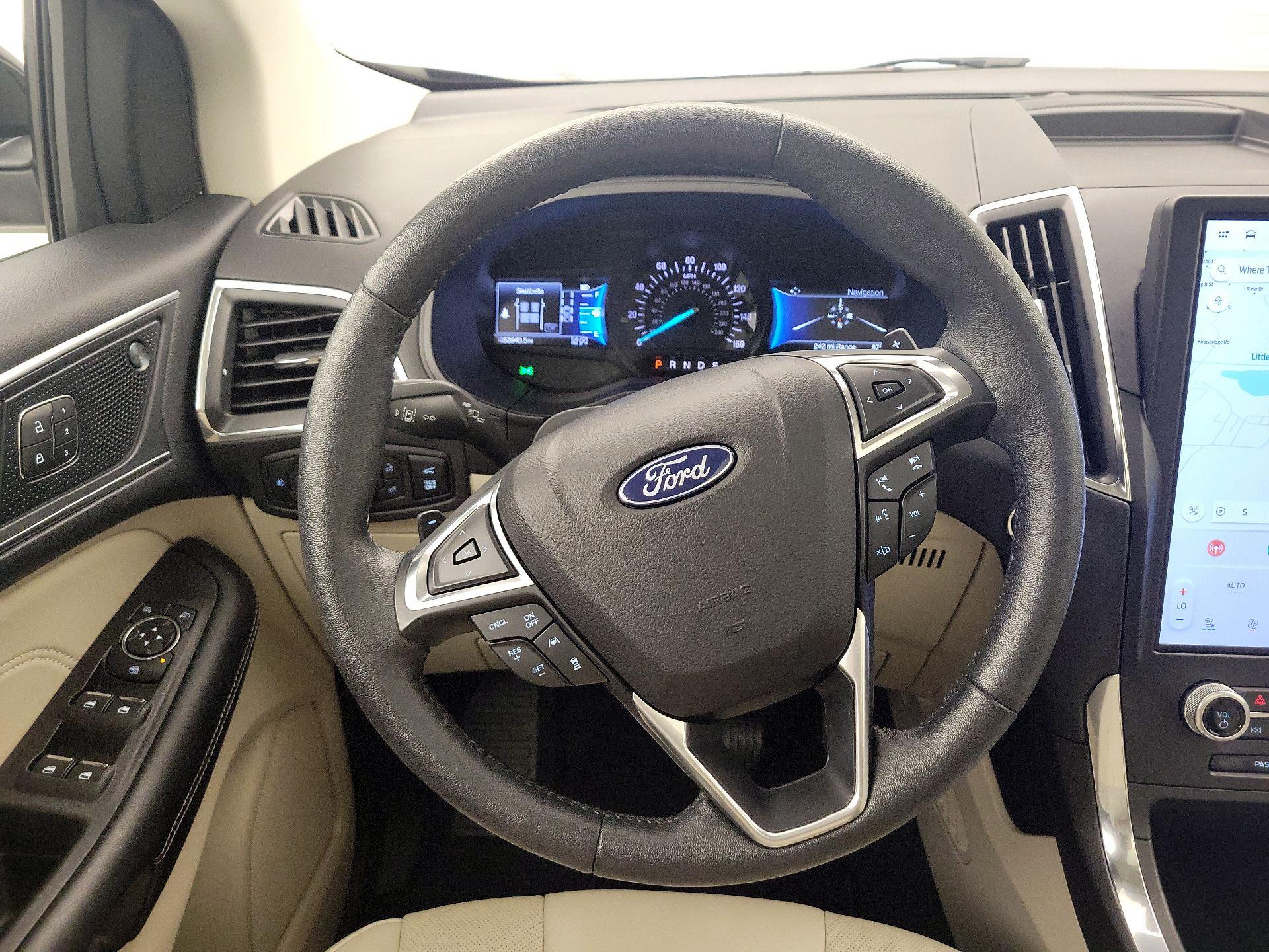 Thumbnail: 2022 Ford Edge - 10