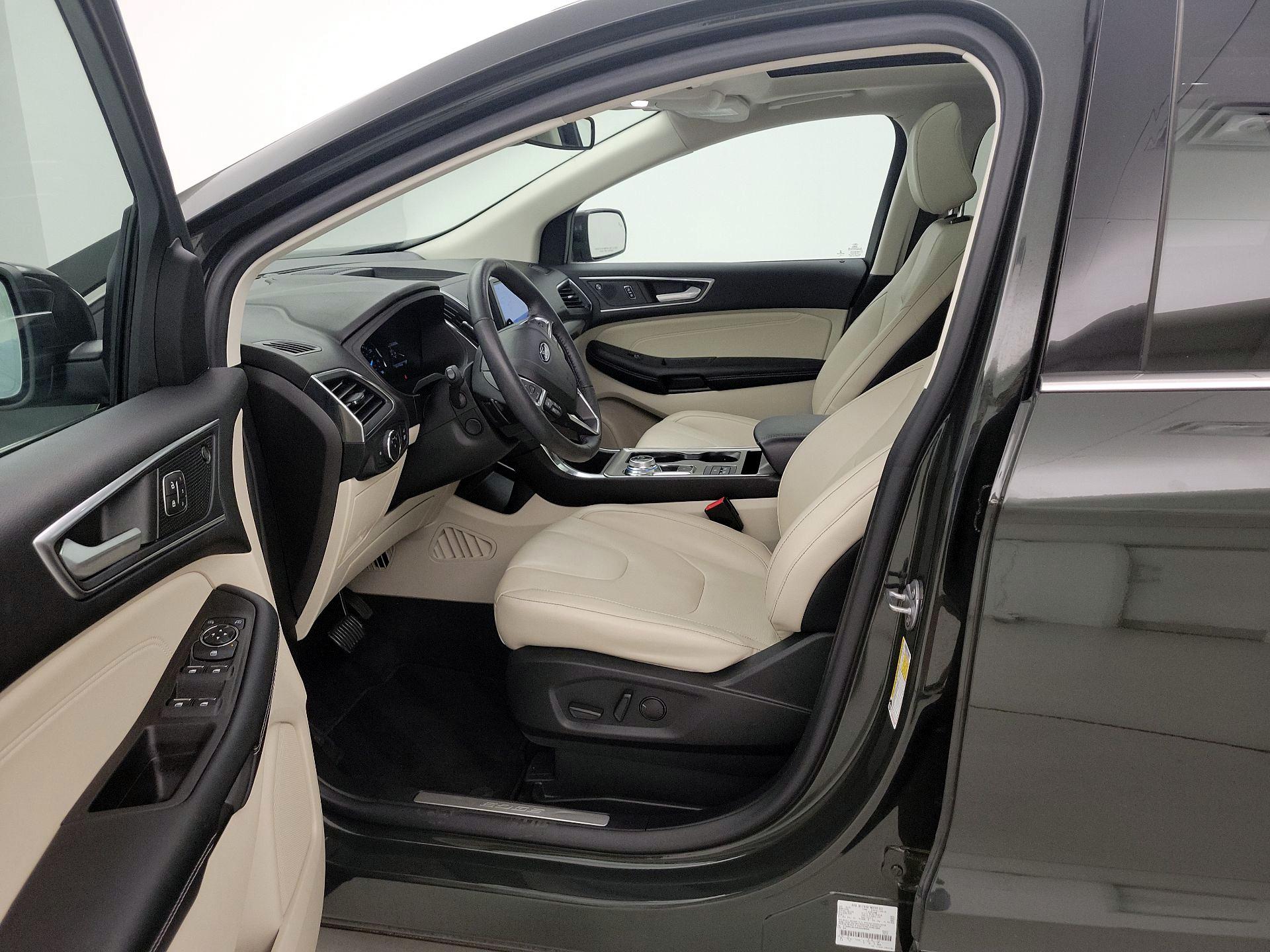 Thumbnail: 2022 Ford Edge - 11