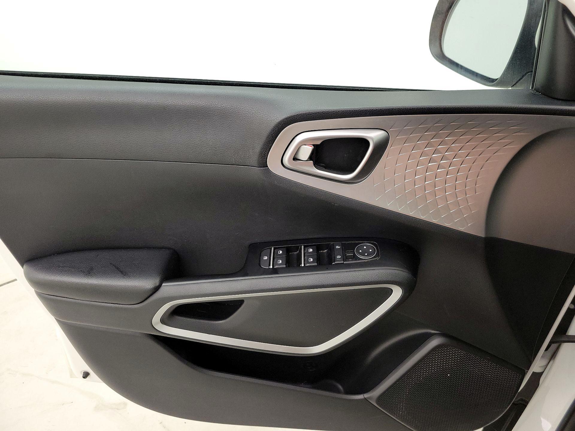 Thumbnail: 2021 Kia Soul - 12