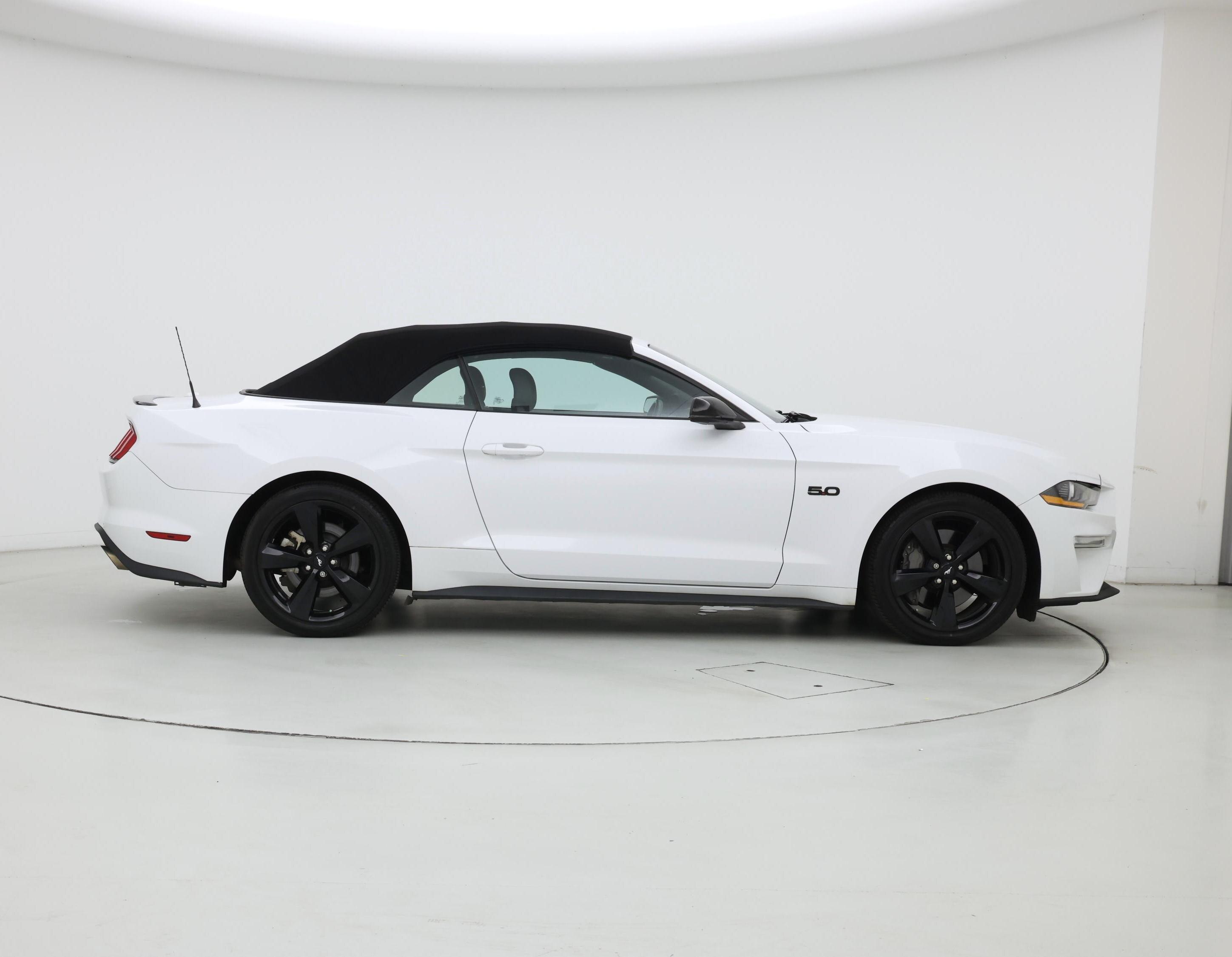 Thumbnail: 2021 Ford Mustang - 7
