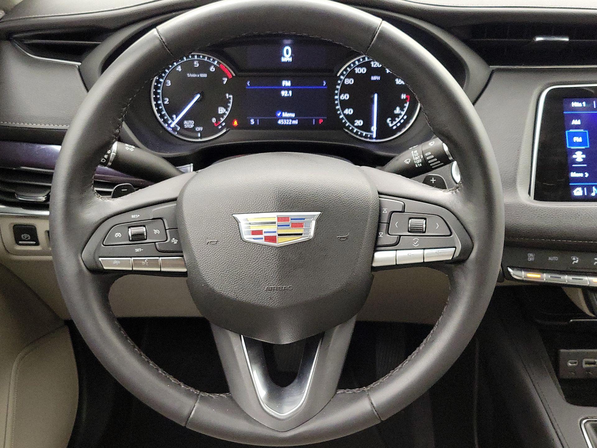 Thumbnail: 2023 Cadillac XT4 - 10