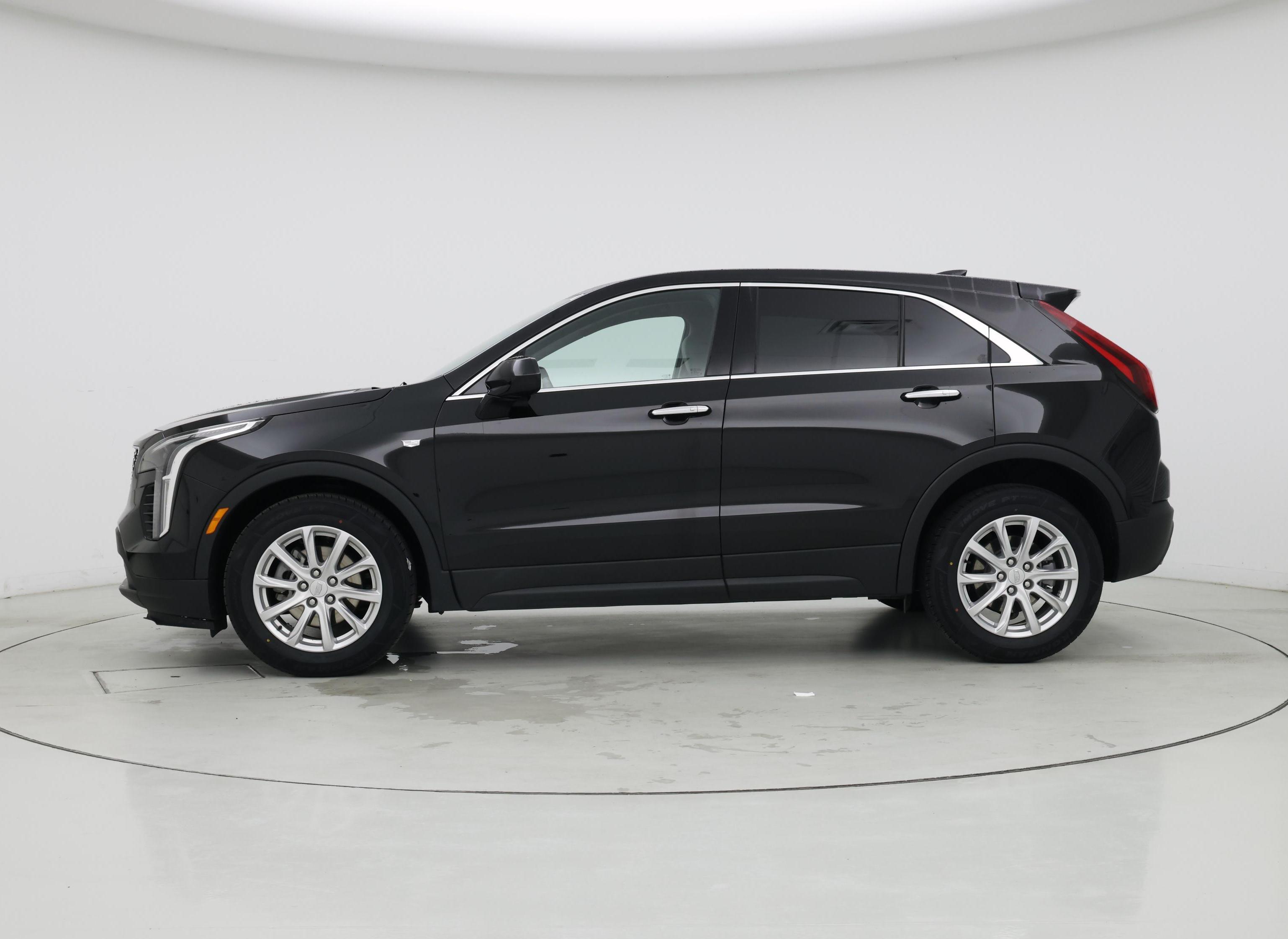 Thumbnail: 2023 Cadillac XT4 - 3