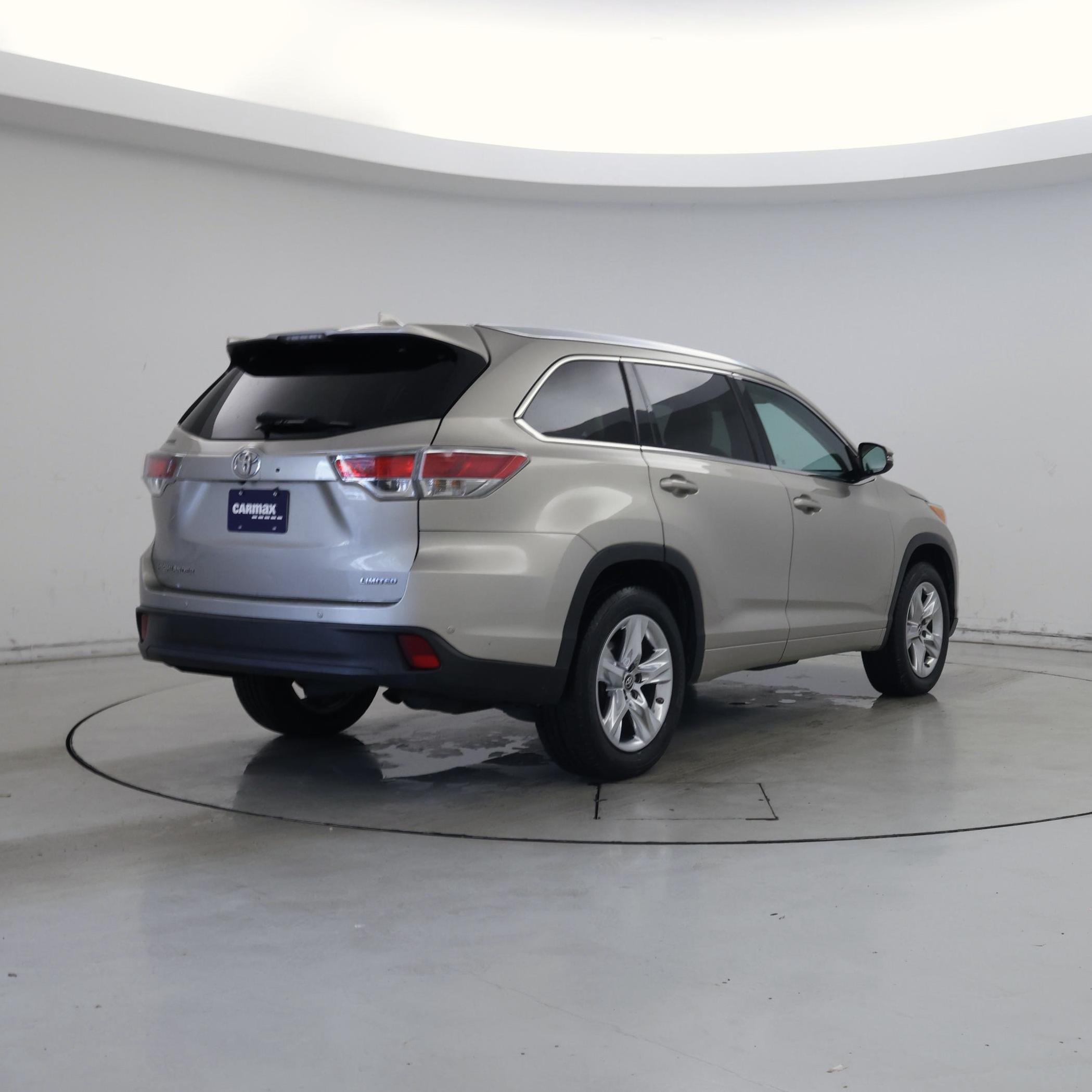 Thumbnail: 2016 Toyota Highlander - 8