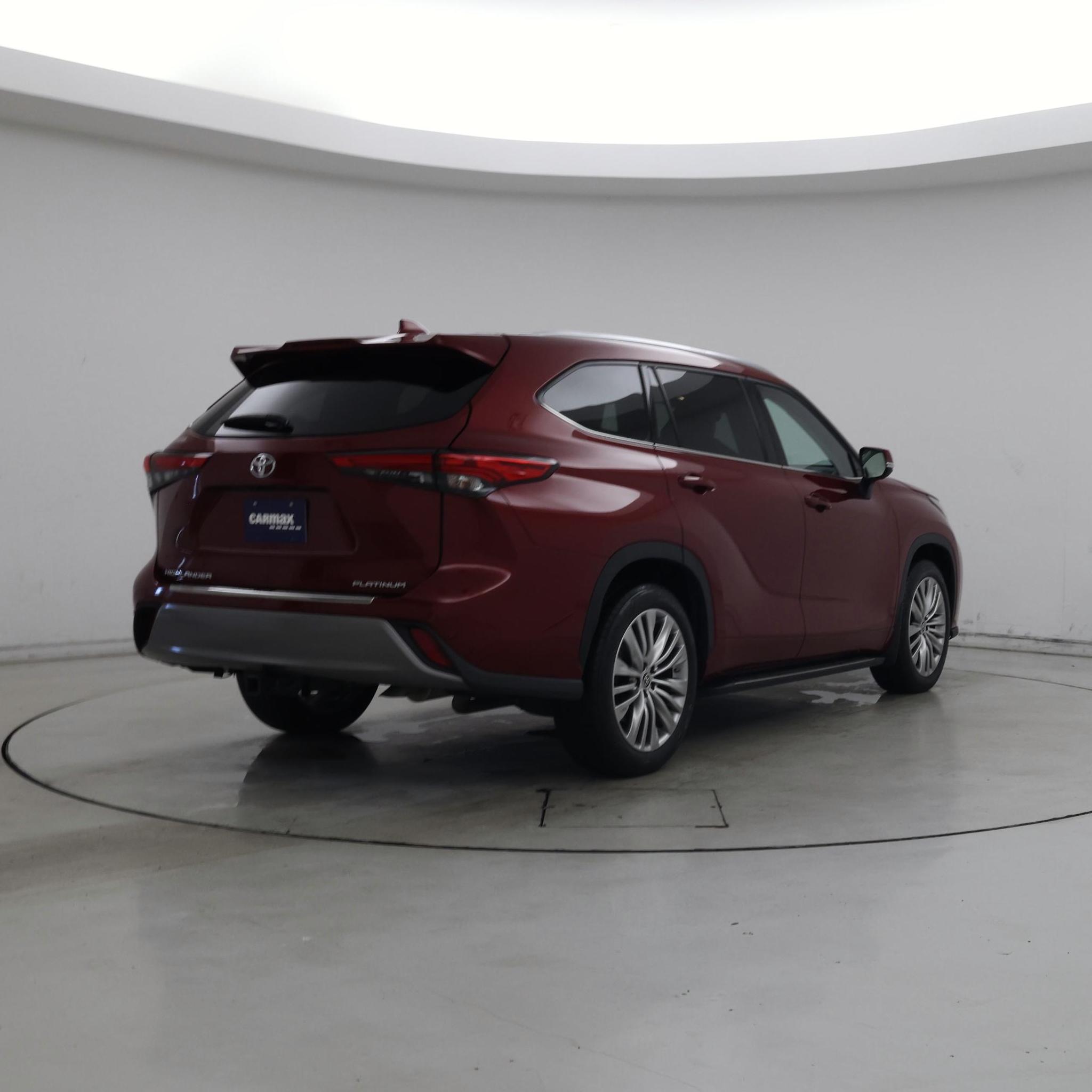 Thumbnail: 2022 Toyota Highlander - 8