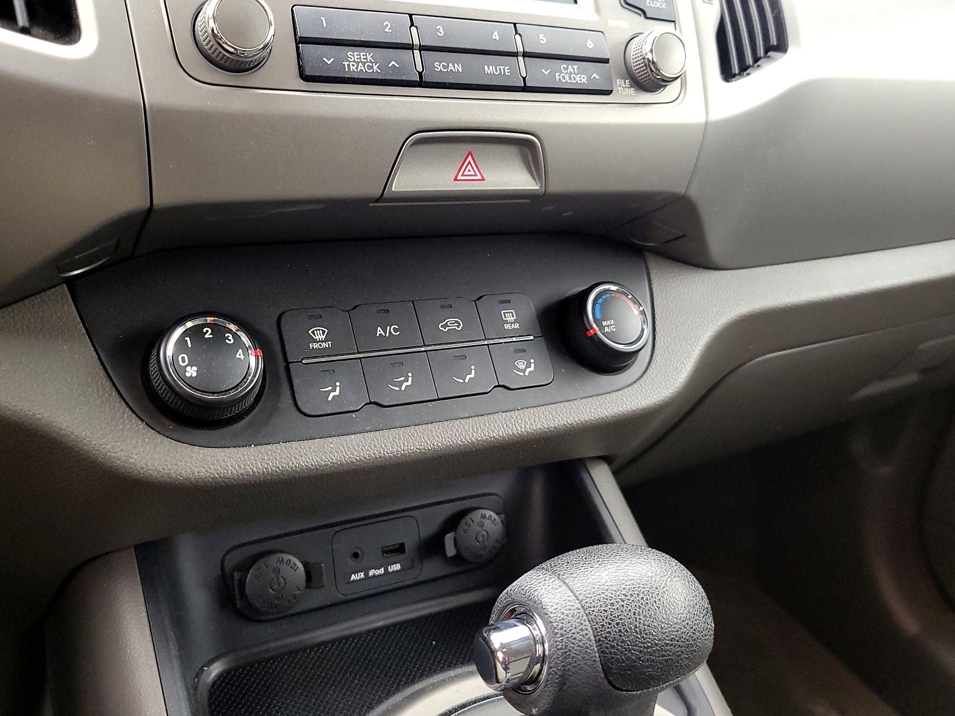Thumbnail: 2013 Kia Sportage - 15