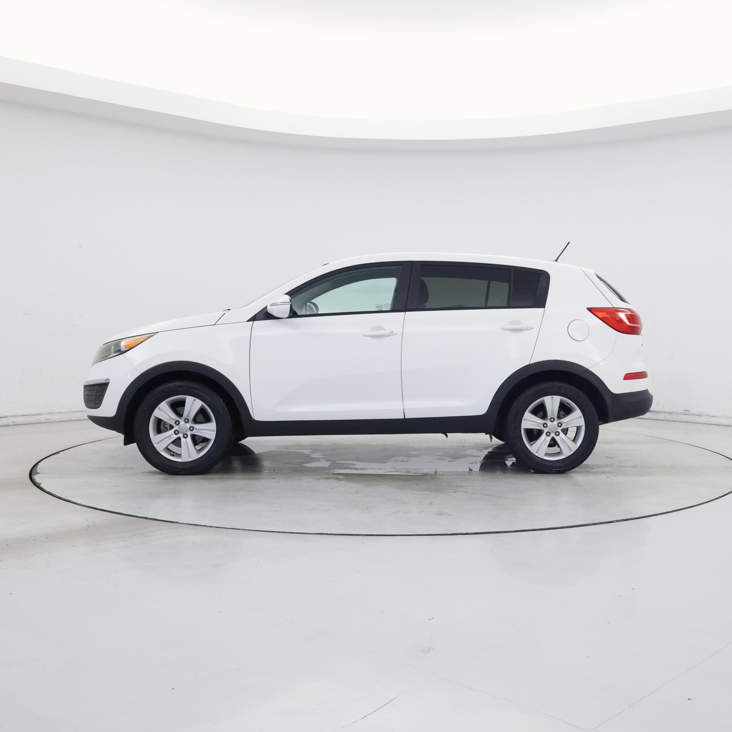 Thumbnail: 2013 Kia Sportage - 3