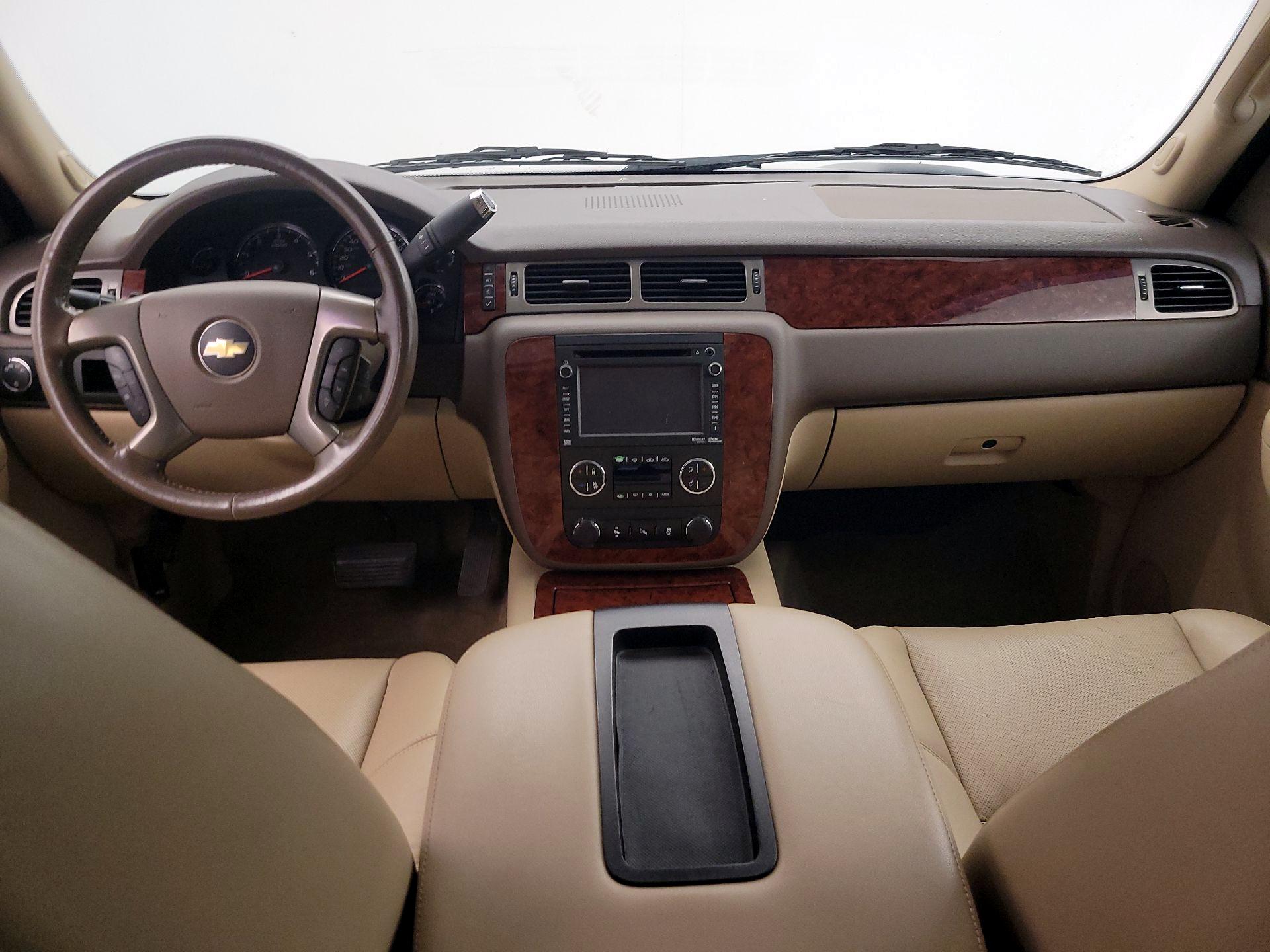 Thumbnail: 2013 Chevrolet Avalanche 1500 - 9