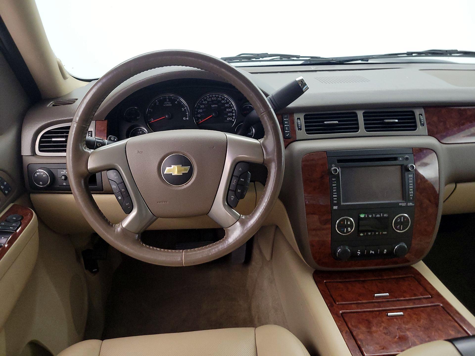 Thumbnail: 2013 Chevrolet Avalanche 1500 - 10