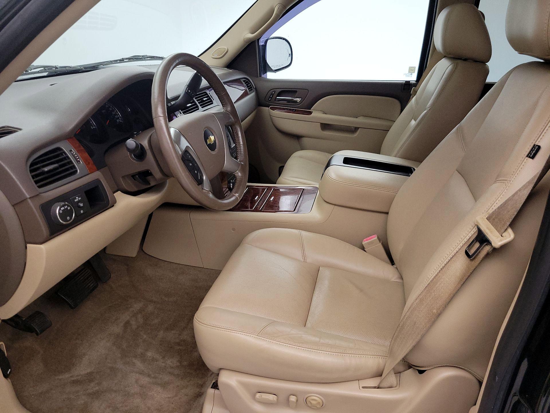Thumbnail: 2013 Chevrolet Avalanche 1500 - 11