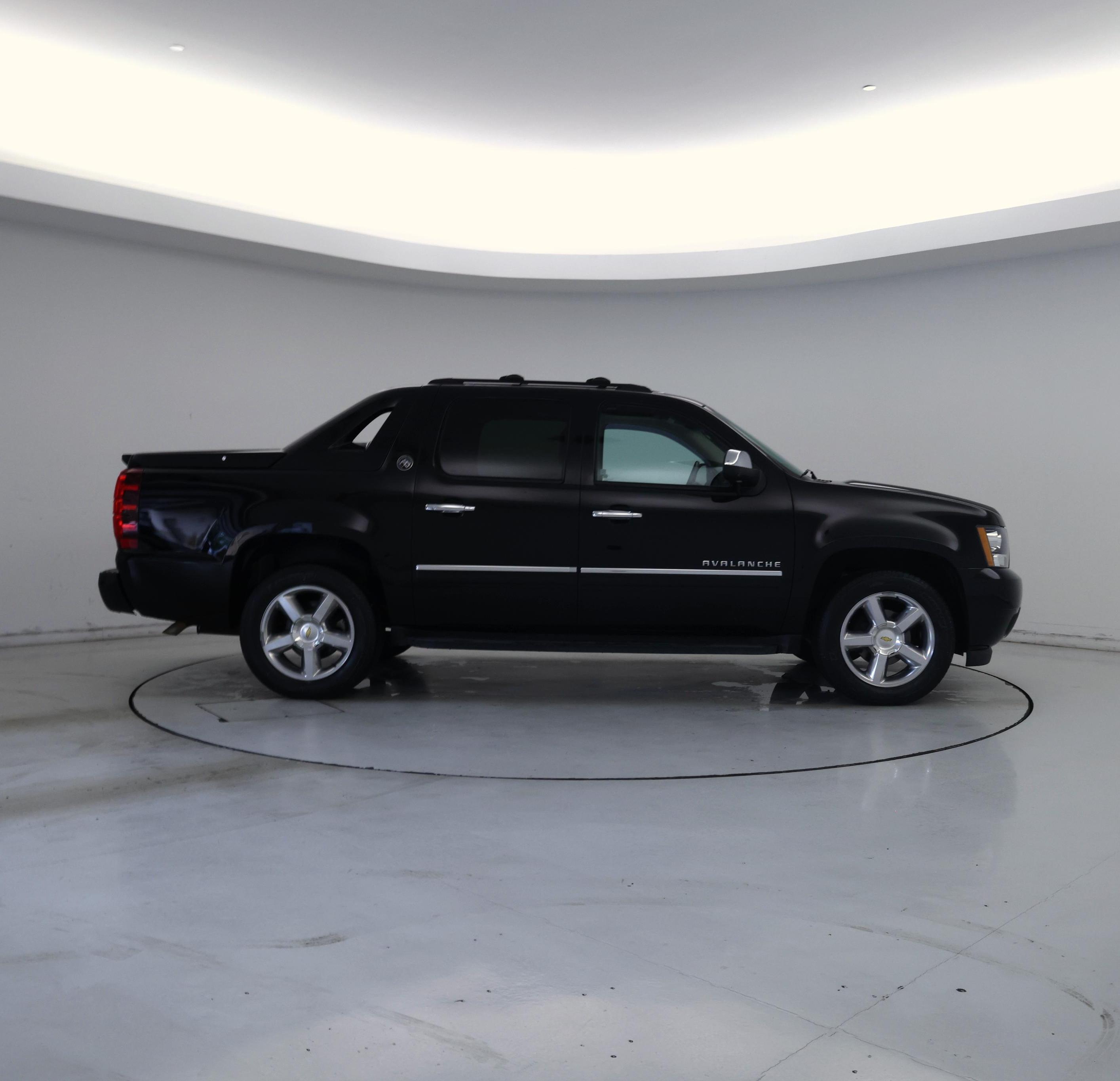 Thumbnail: 2013 Chevrolet Avalanche 1500 - 7
