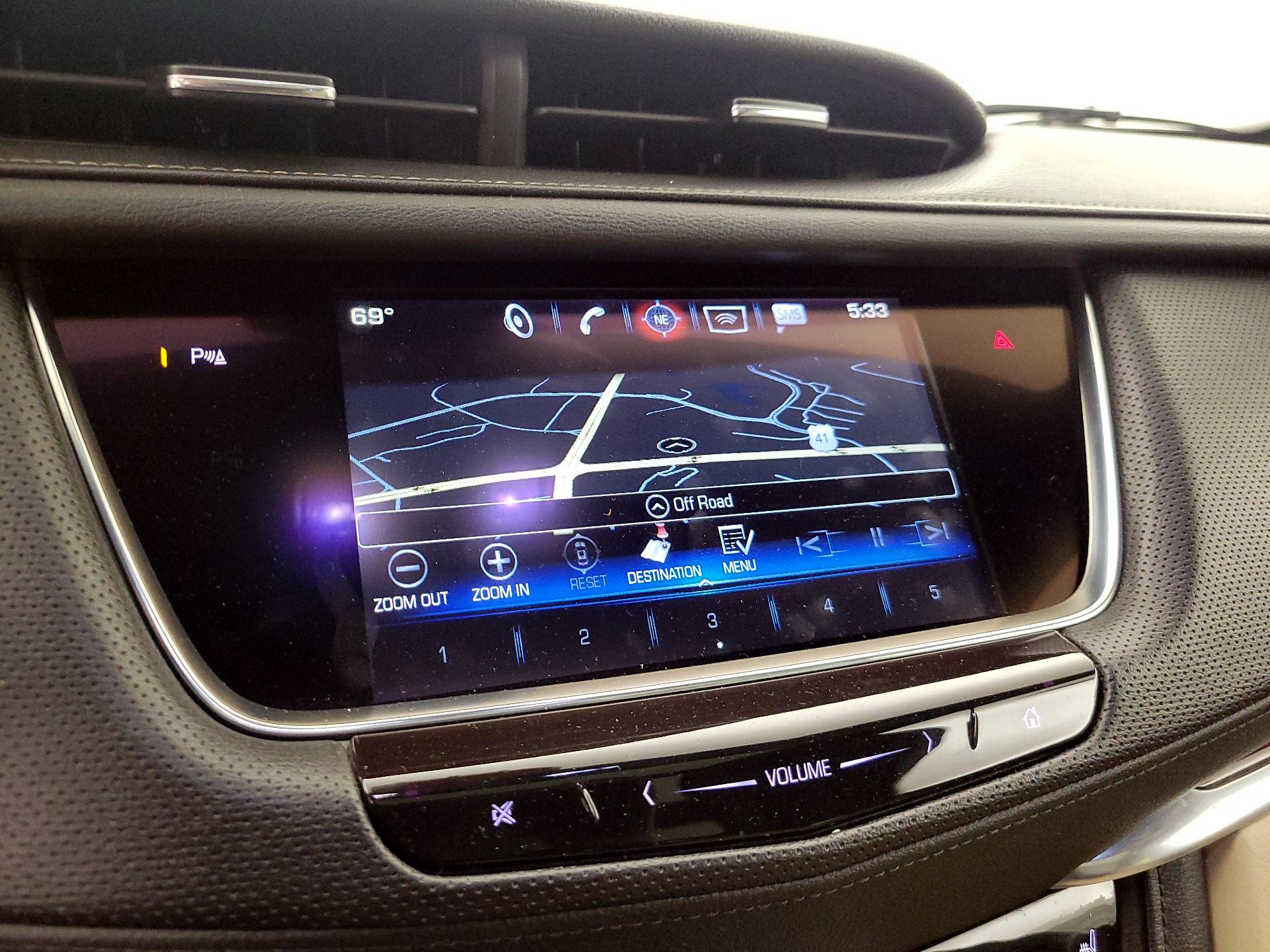 Thumbnail: 2017 Cadillac XT5 - 14