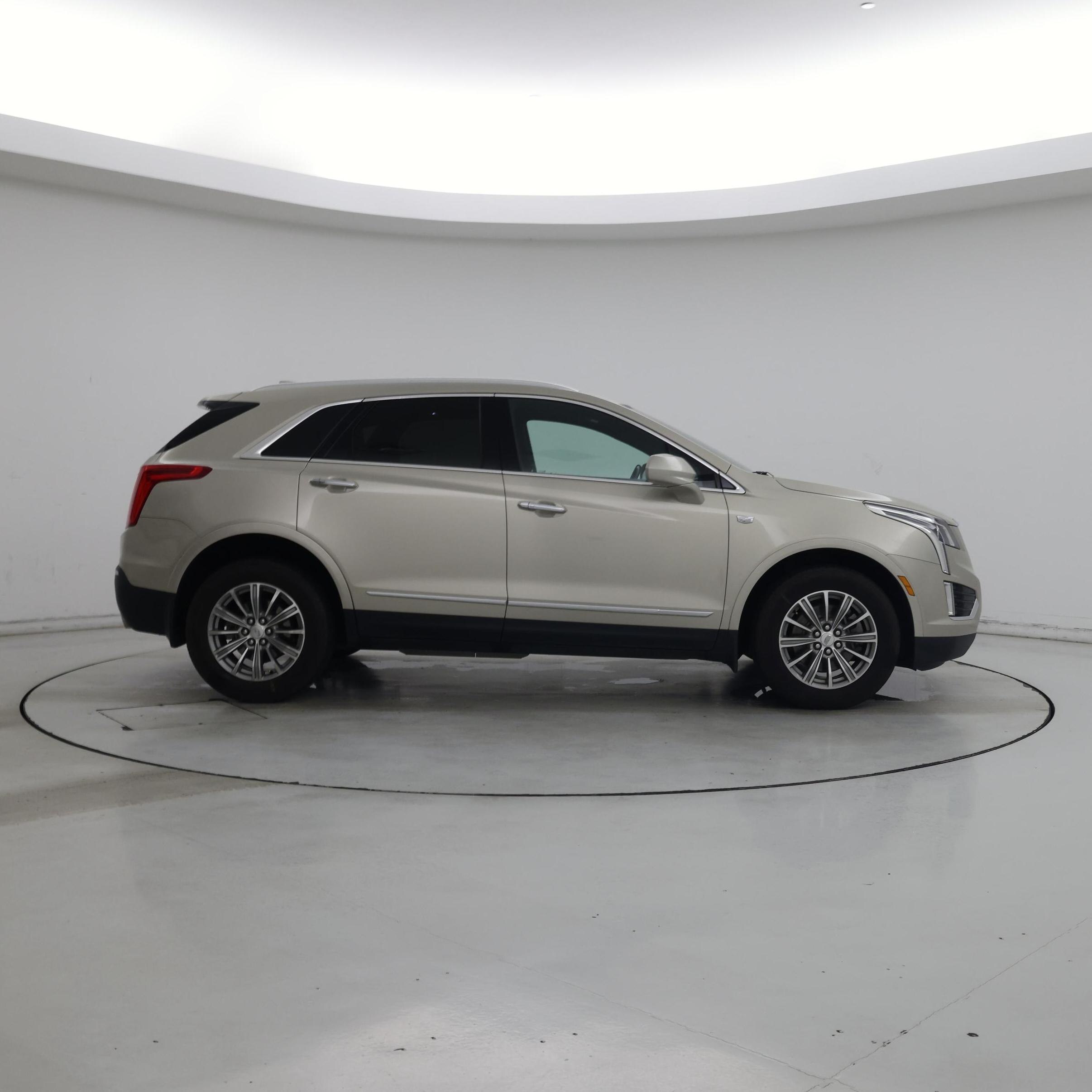 Thumbnail: 2017 Cadillac XT5 - 7