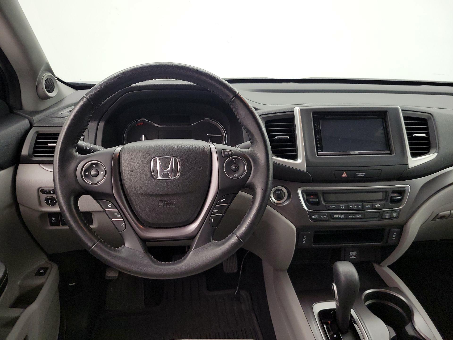 Thumbnail: 2017 Honda Ridgeline - 10