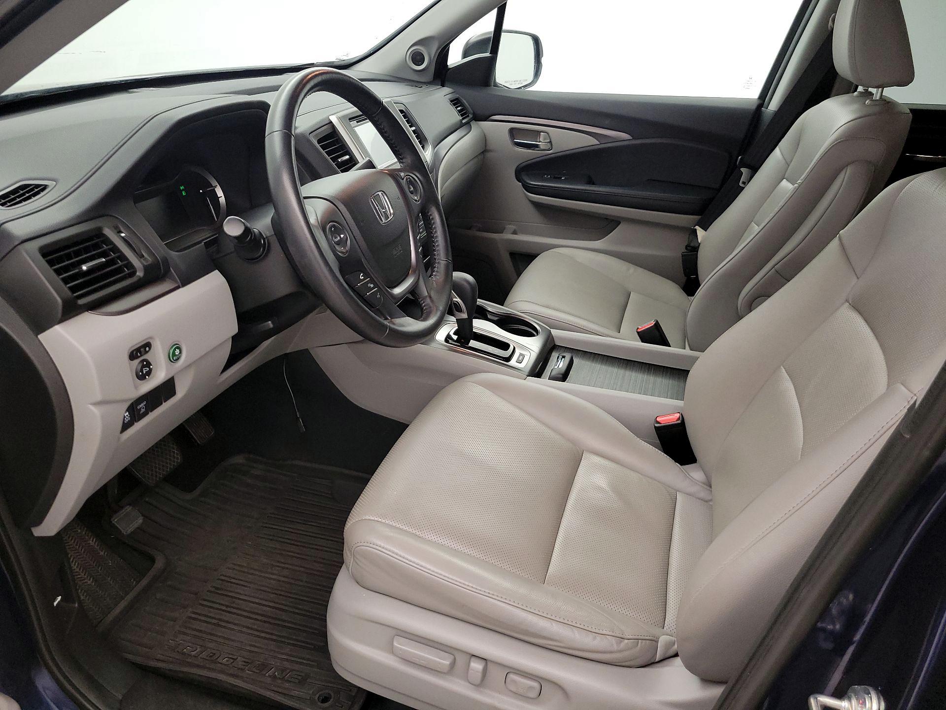Thumbnail: 2017 Honda Ridgeline - 11