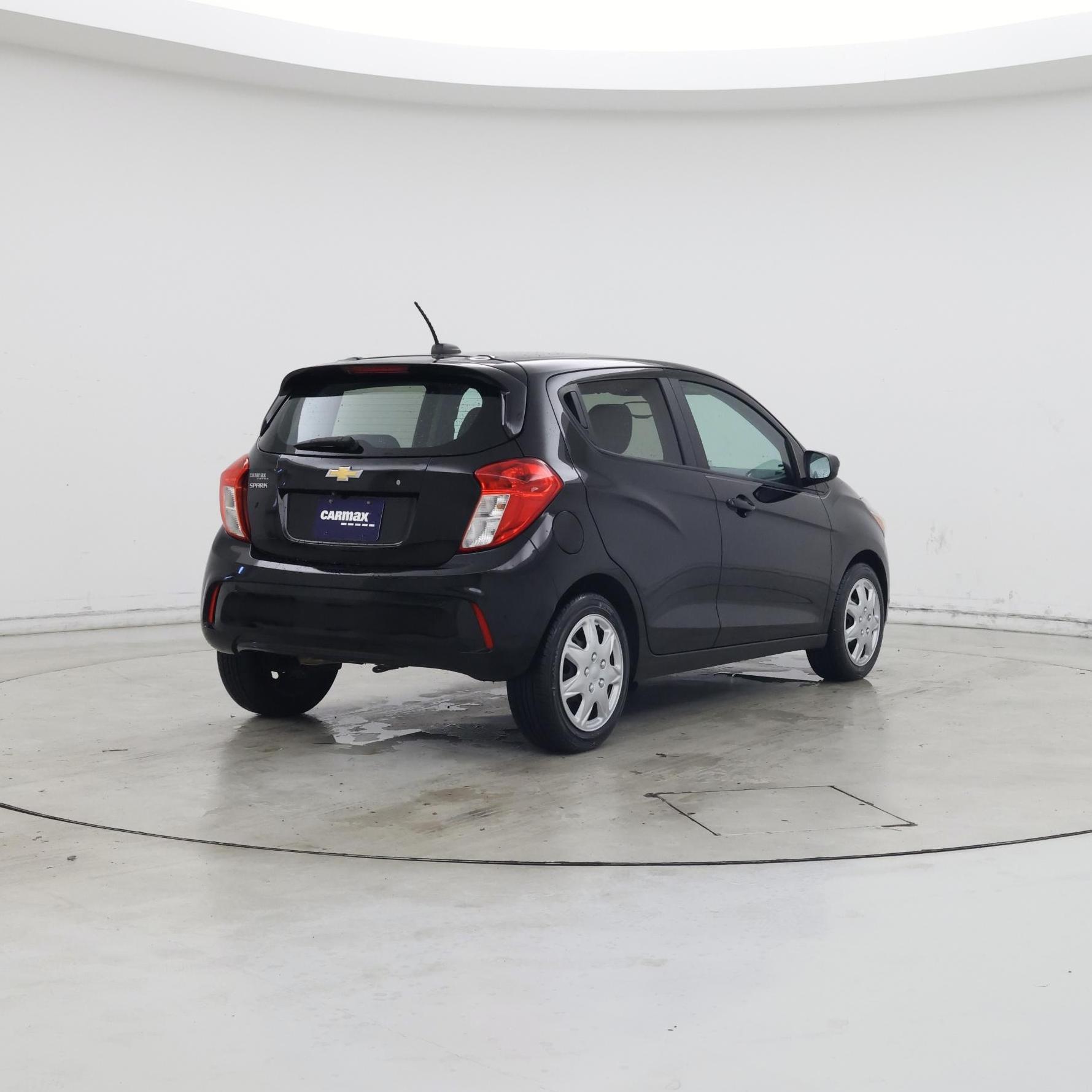 Thumbnail: 2017 Chevrolet Spark - 8