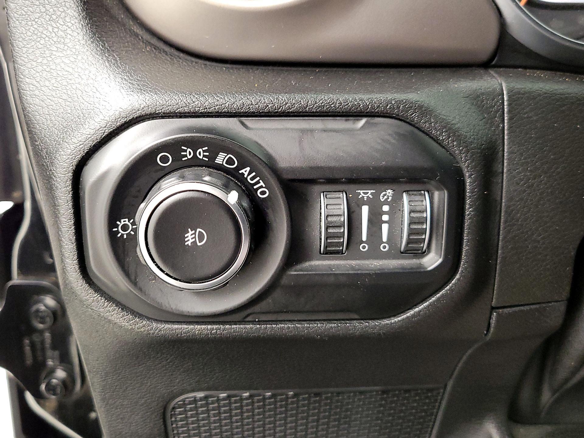 Thumbnail: 2020 Jeep Wrangler - 13
