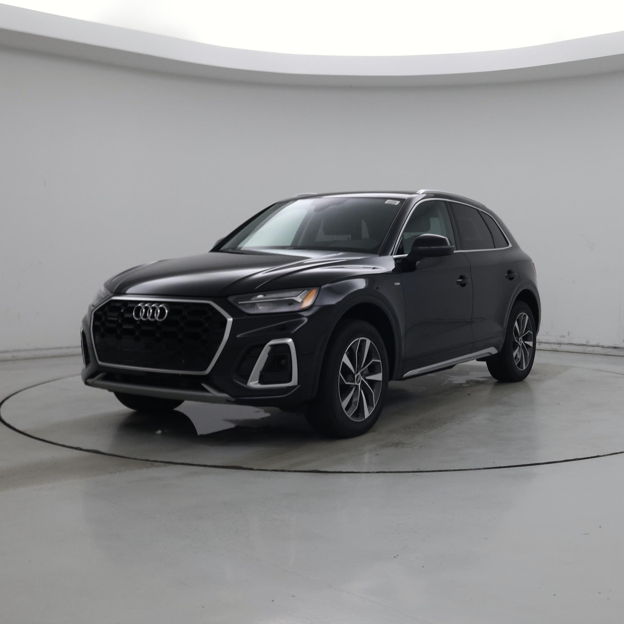 Thumbnail: 2022 Audi Q5 - 4