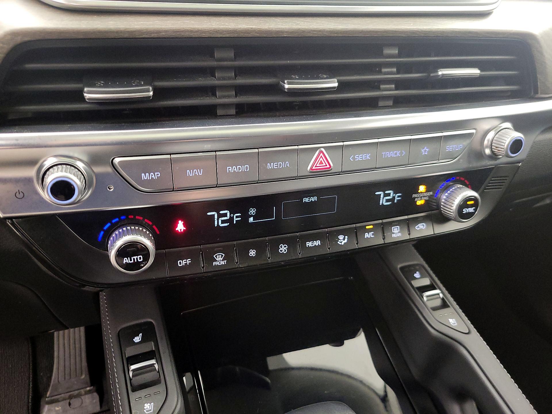 Thumbnail: 2021 Kia Telluride - 17