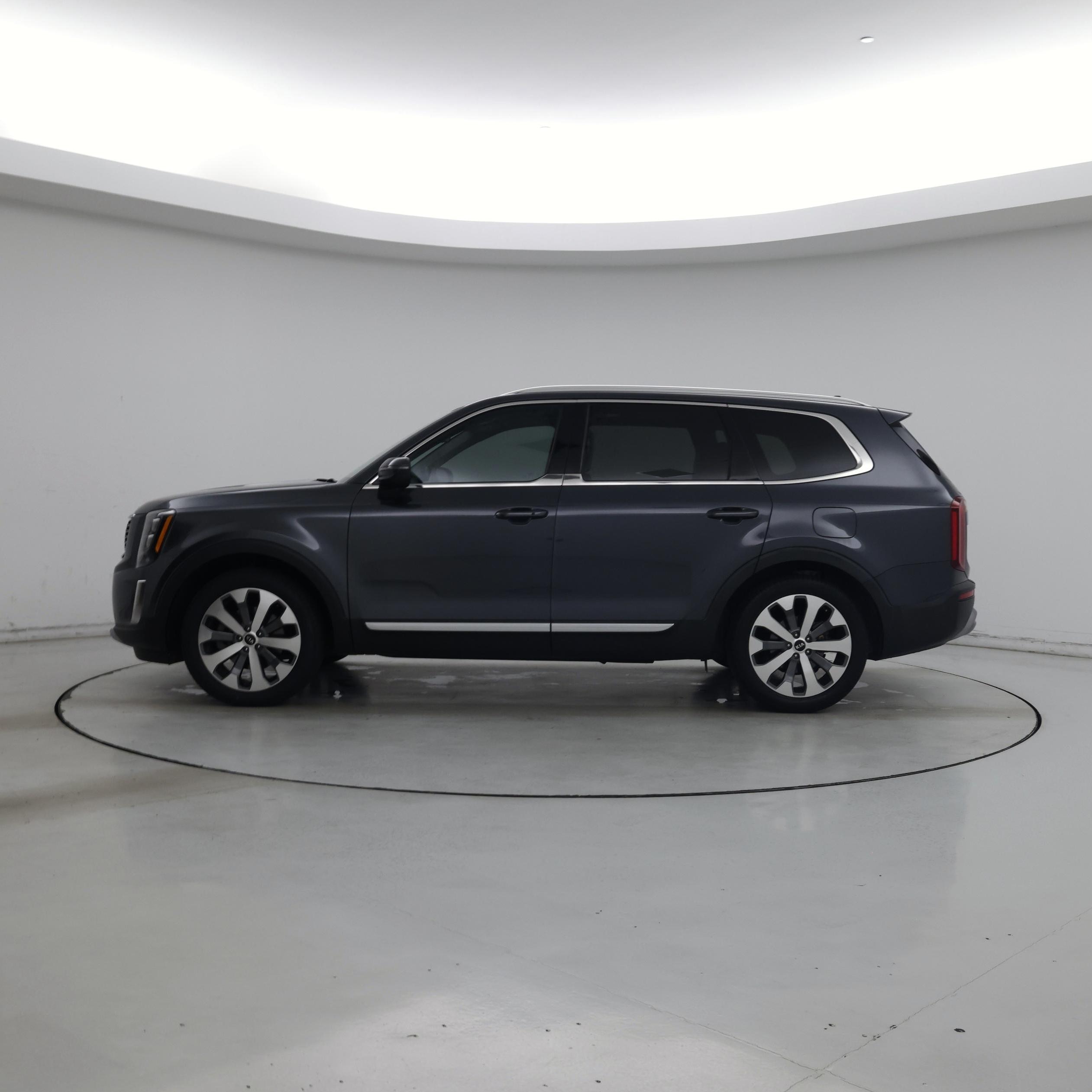 Thumbnail: 2021 Kia Telluride - 3