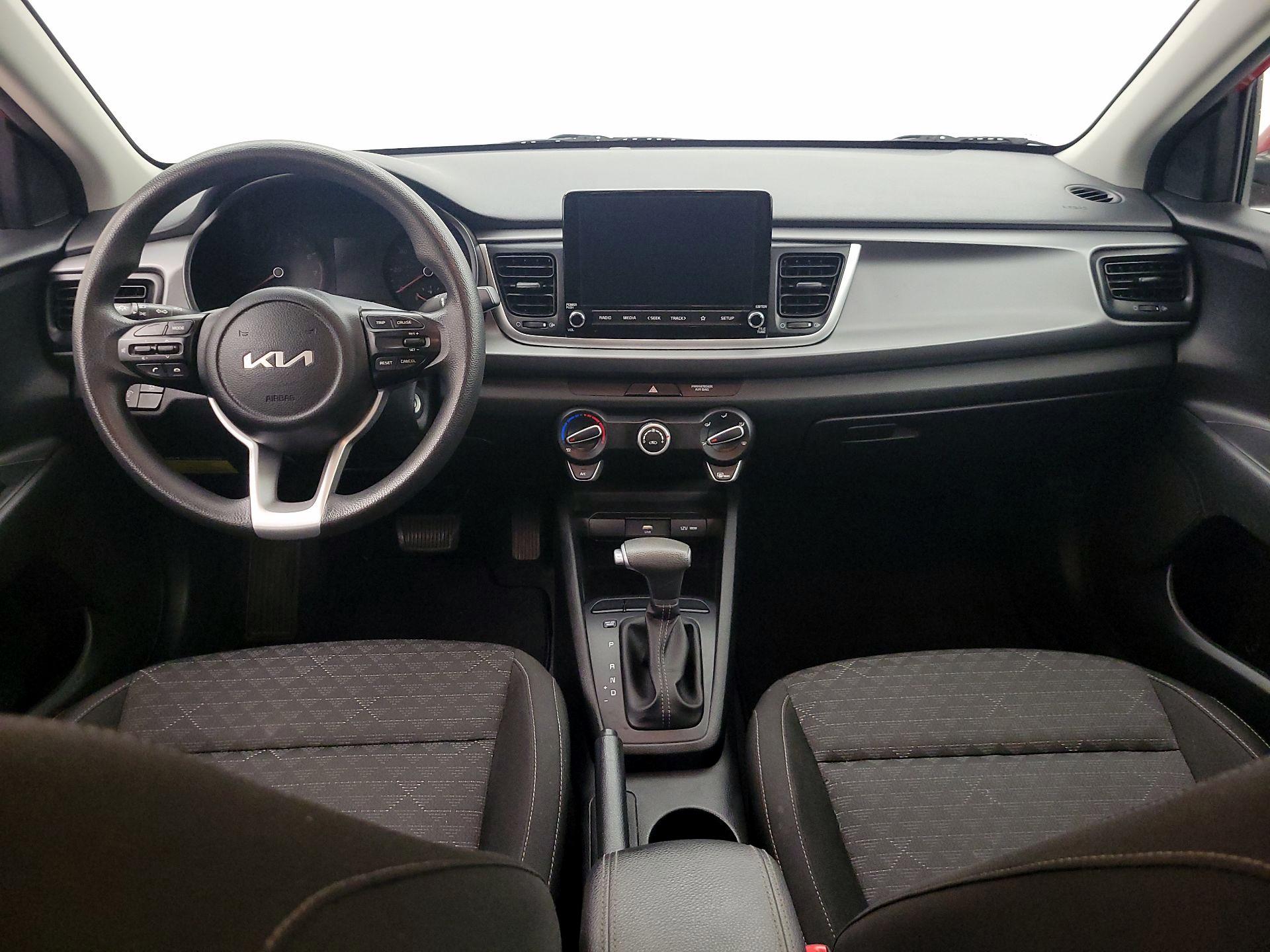 Thumbnail: 2022 Kia Rio - 9