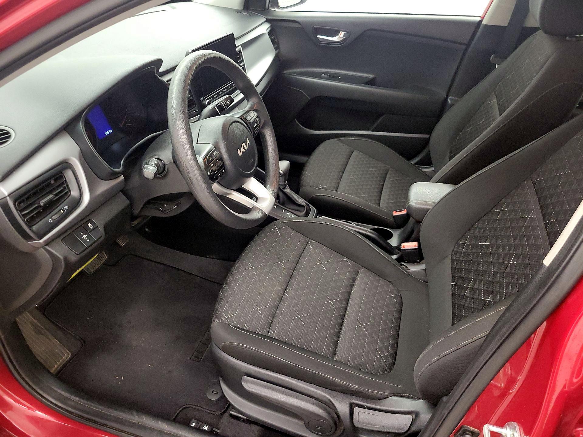 Thumbnail: 2022 Kia Rio - 11