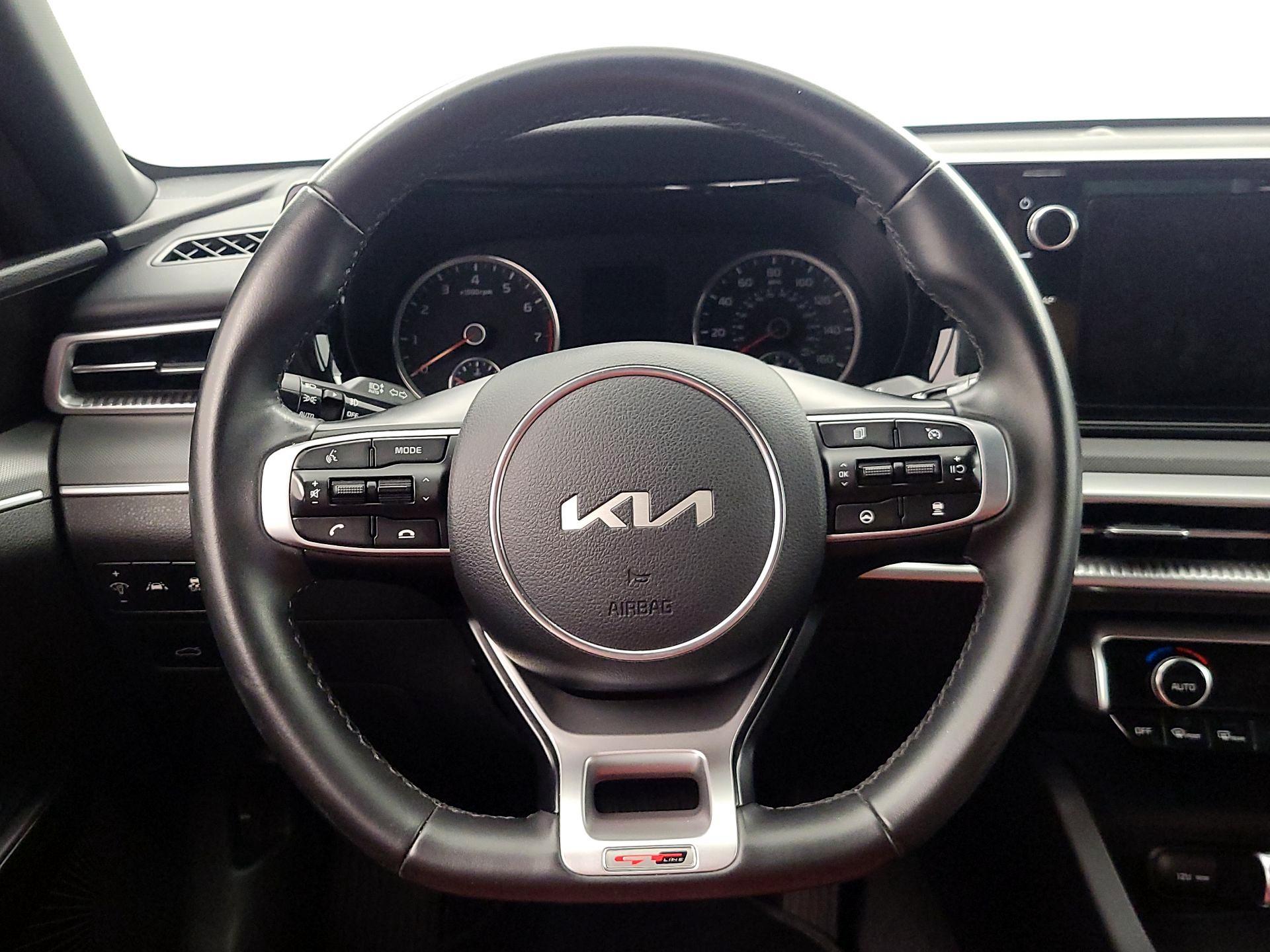 Thumbnail: 2022 Kia K5 - 10