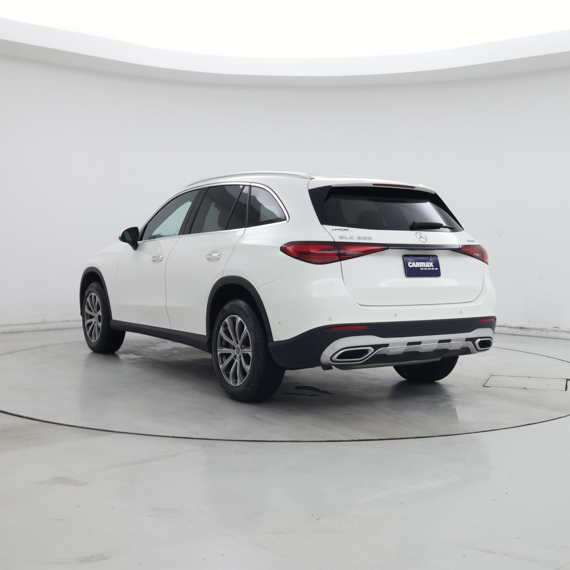 Thumbnail: 2023 Mercedes-Benz GLC - 2