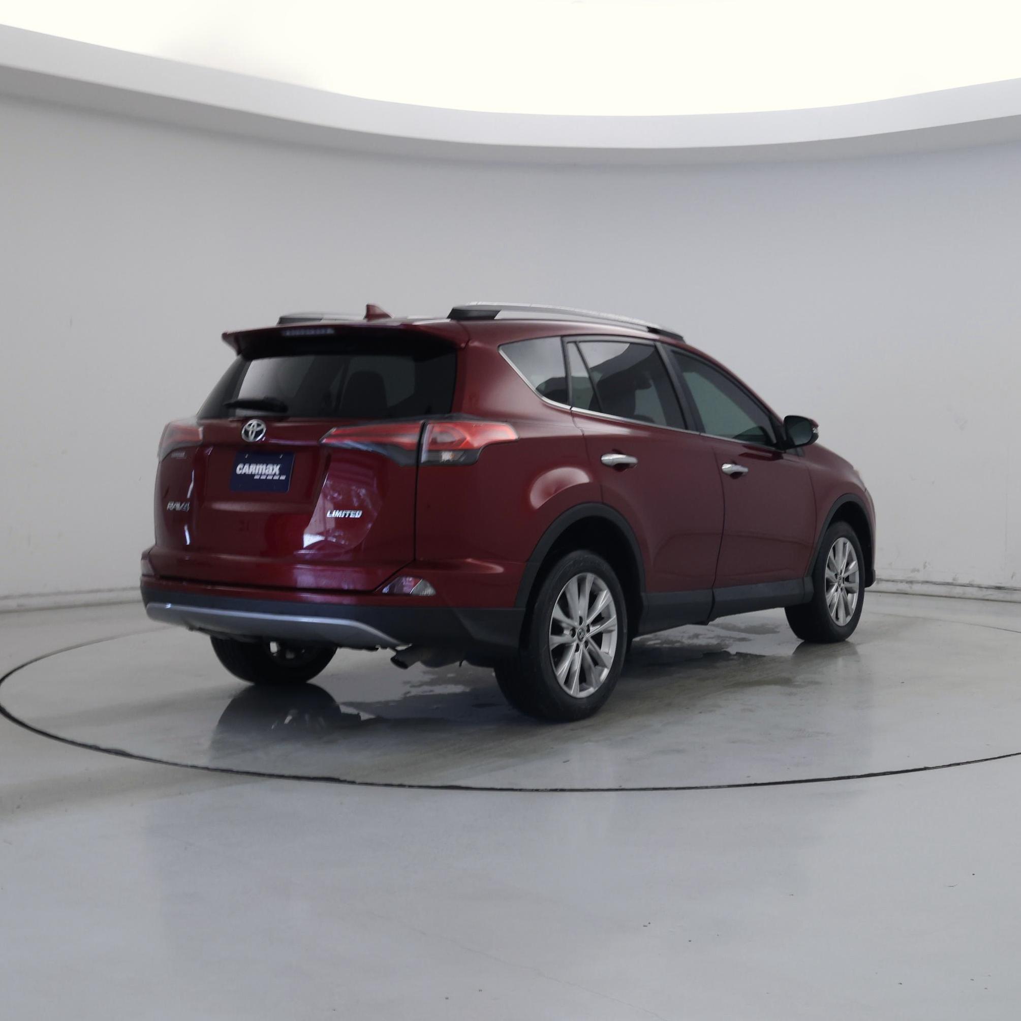 Thumbnail: 2018 Toyota RAV4 - 8