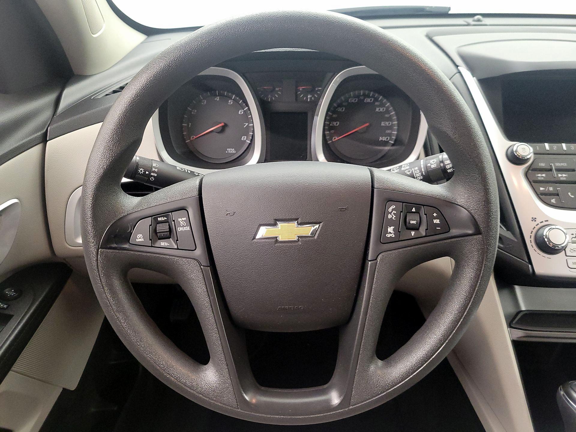 Thumbnail: 2017 Chevrolet Equinox - 10